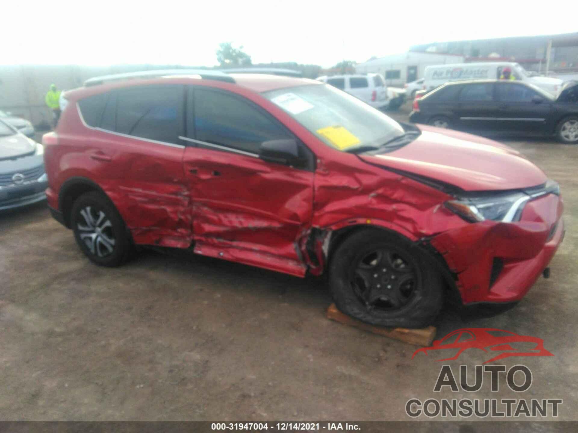 TOYOTA RAV4 2016 - JTMBFREV0GJ086186