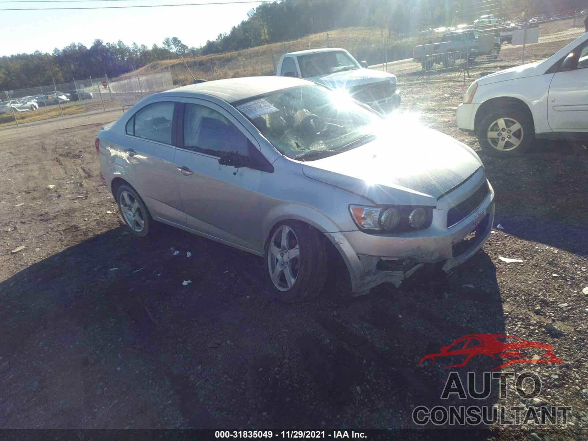 CHEVROLET SONIC 2016 - 1G1JE5SB2G4139365