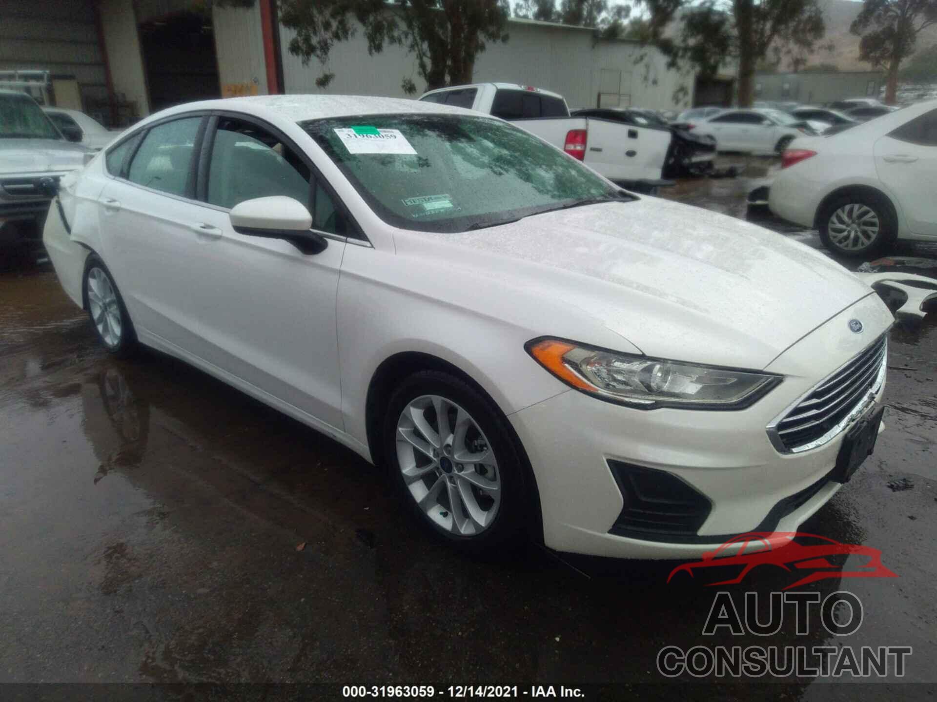 FORD FUSION HYBRID 2020 - 3FA6P0LU6LR113921