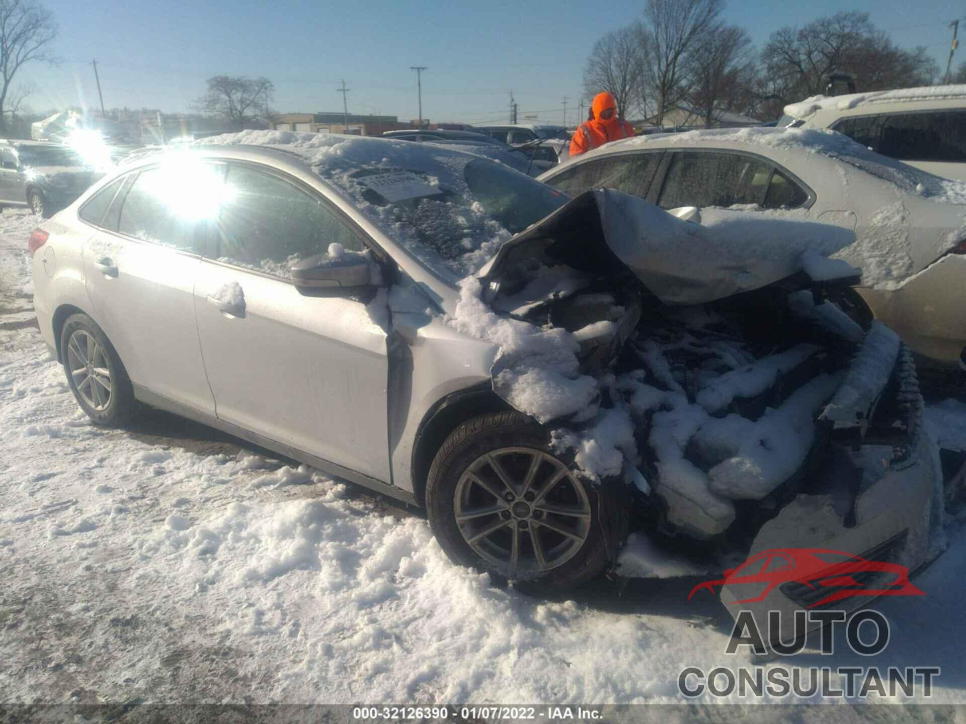 FORD FOCUS 2016 - 1FADP3F23GL284472
