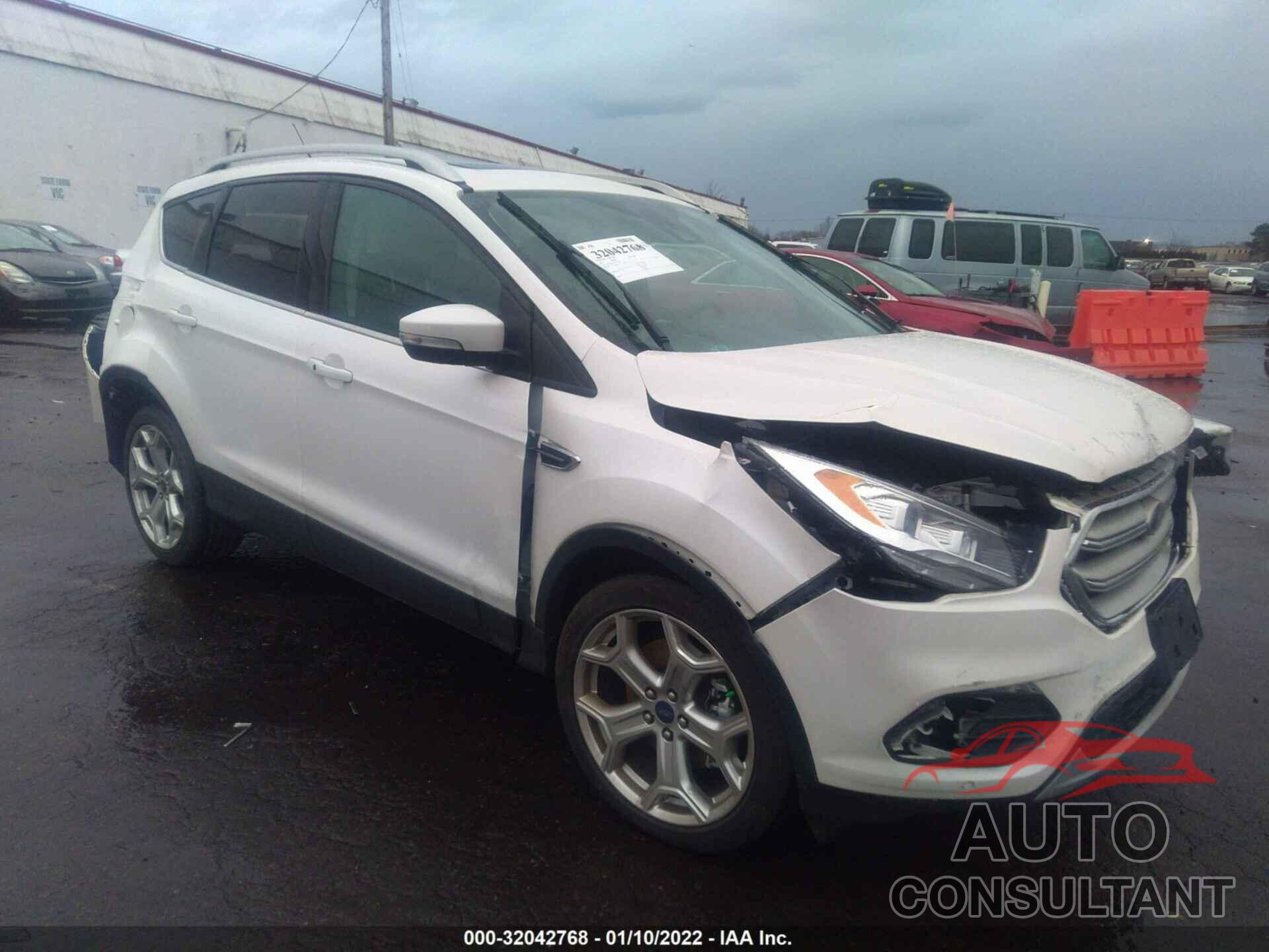 FORD ESCAPE 2019 - 1FMCU9J92KUA36475