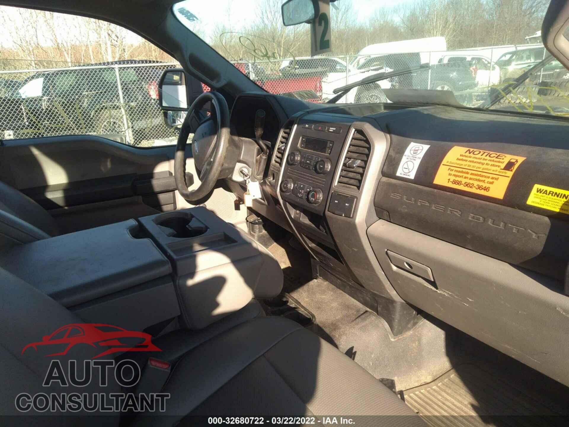 FORD SUPER DUTY F-250 SRW 2017 - 1FDBF2A61HEC86523