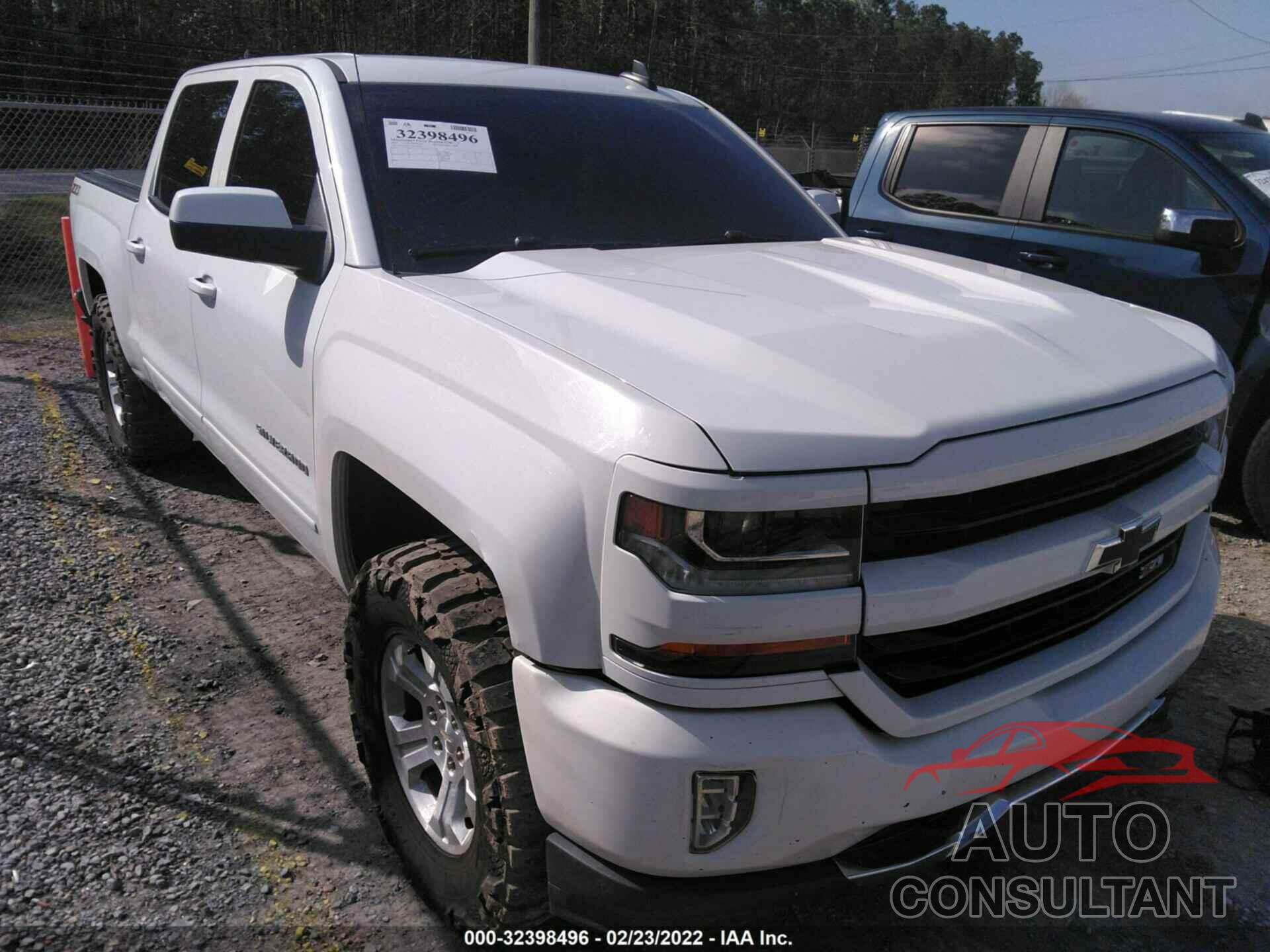 CHEVROLET SILVERADO 1500 2018 - 3GCUKREC7JG522544