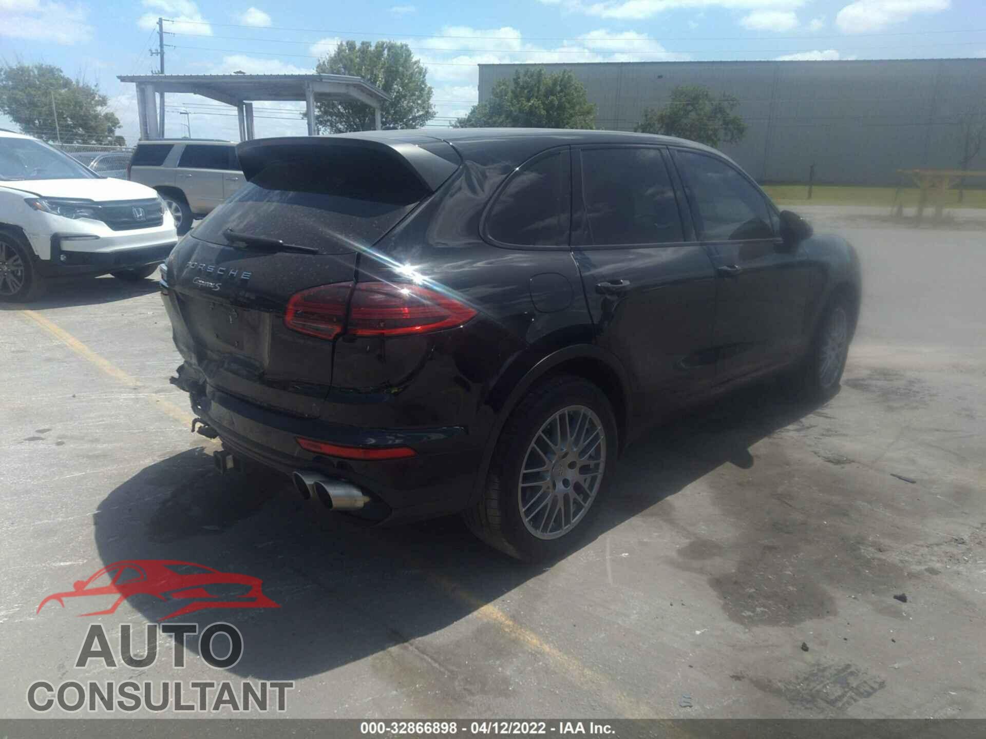 PORSCHE CAYENNE 2017 - WP1AB2A26HLA52249