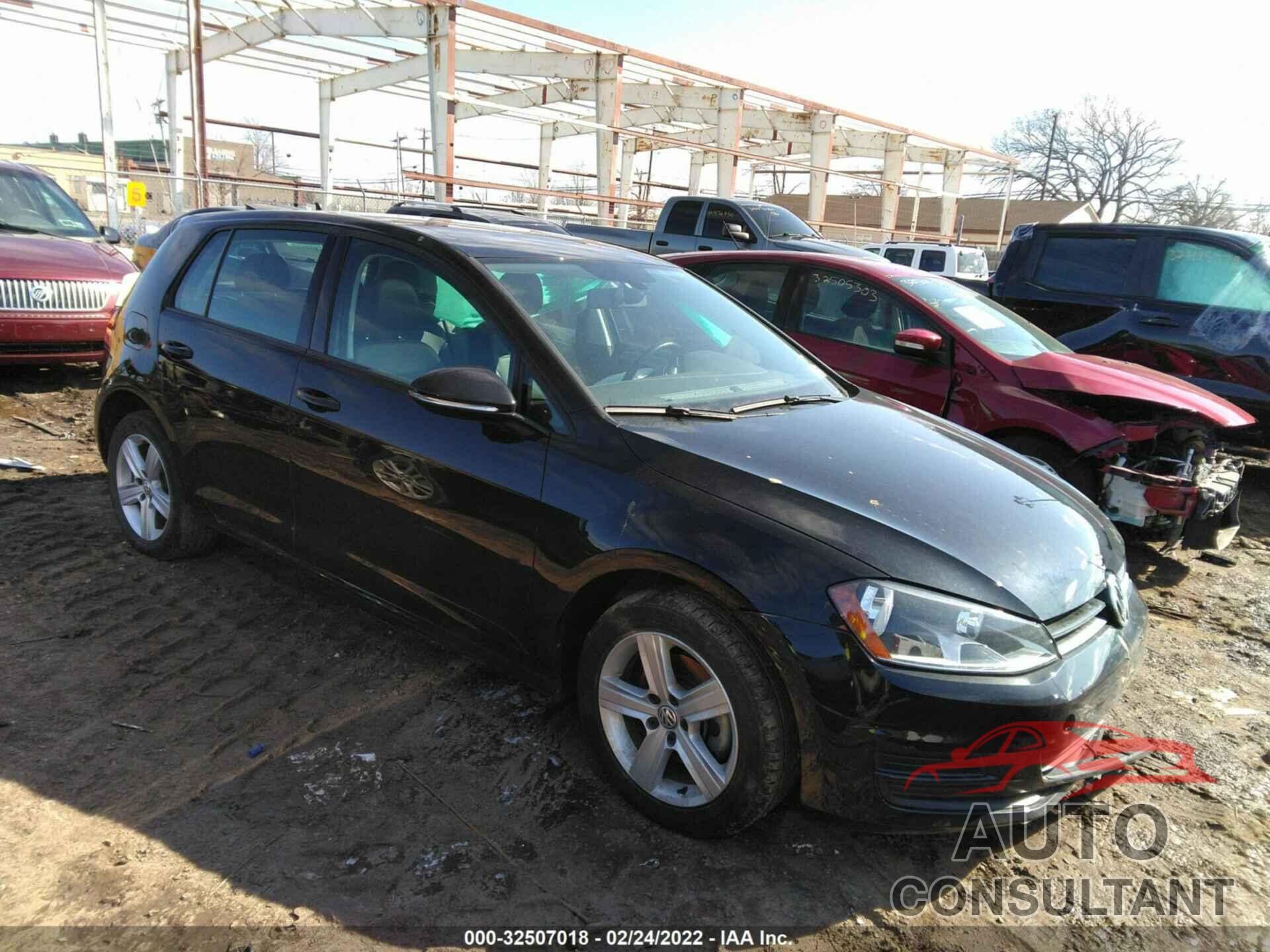 VOLKSWAGEN GOLF 2017 - 3VW217AU8HM053065