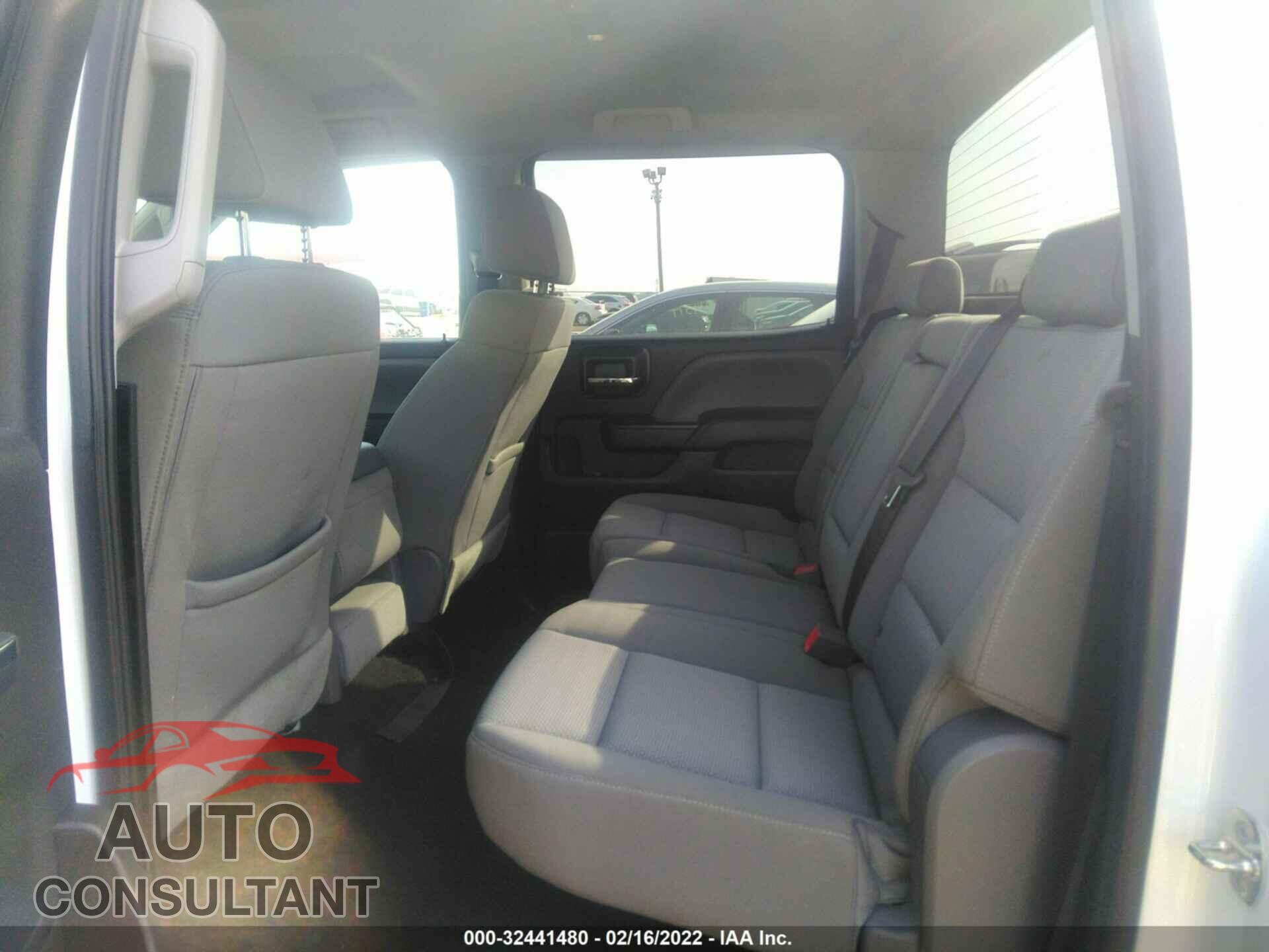 CHEVROLET SILVERADO 1500 2018 - 3GCPCPEC3JG175339