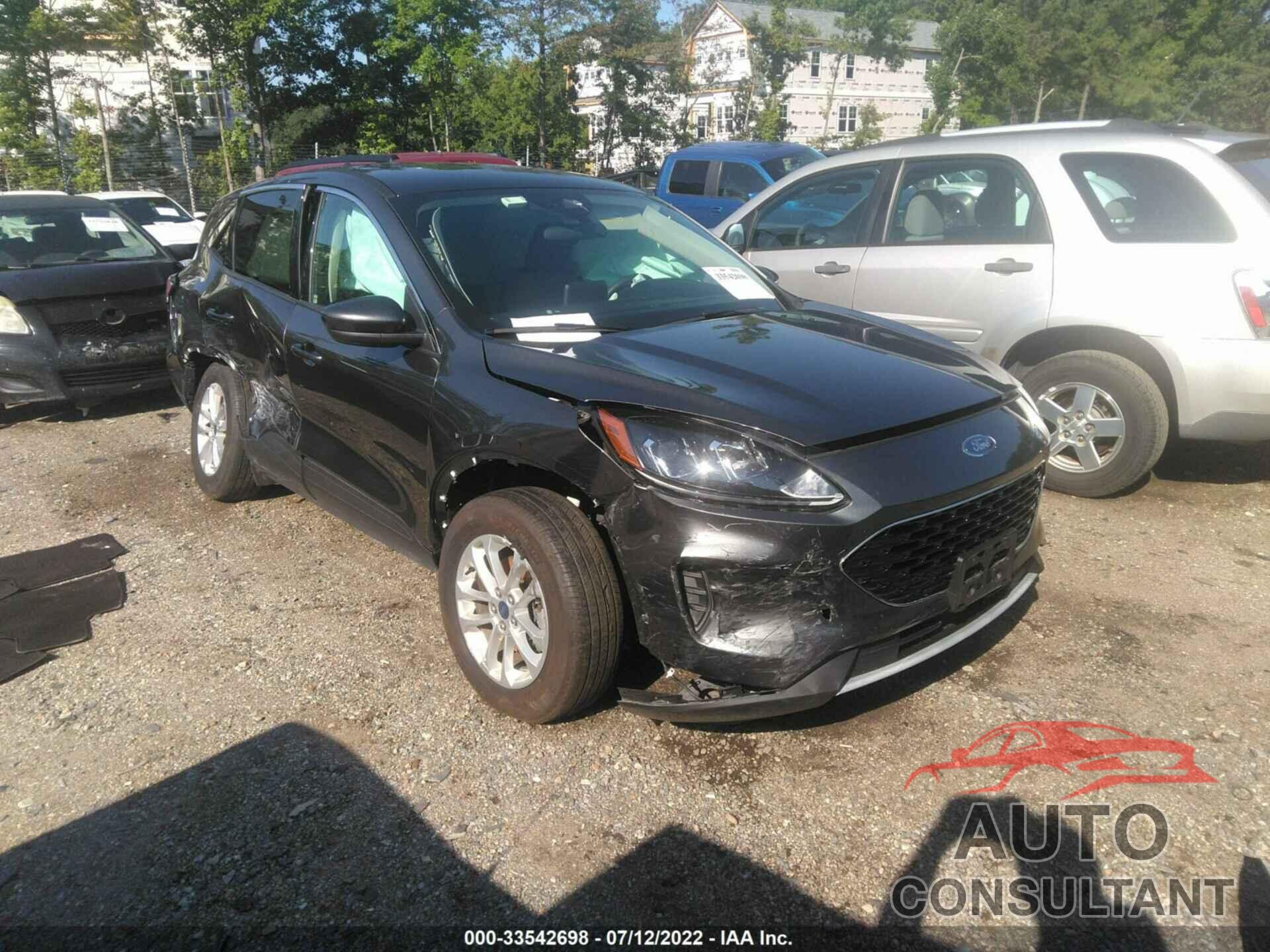 FORD ESCAPE 2020 - 1FMCU0G69LUA70228