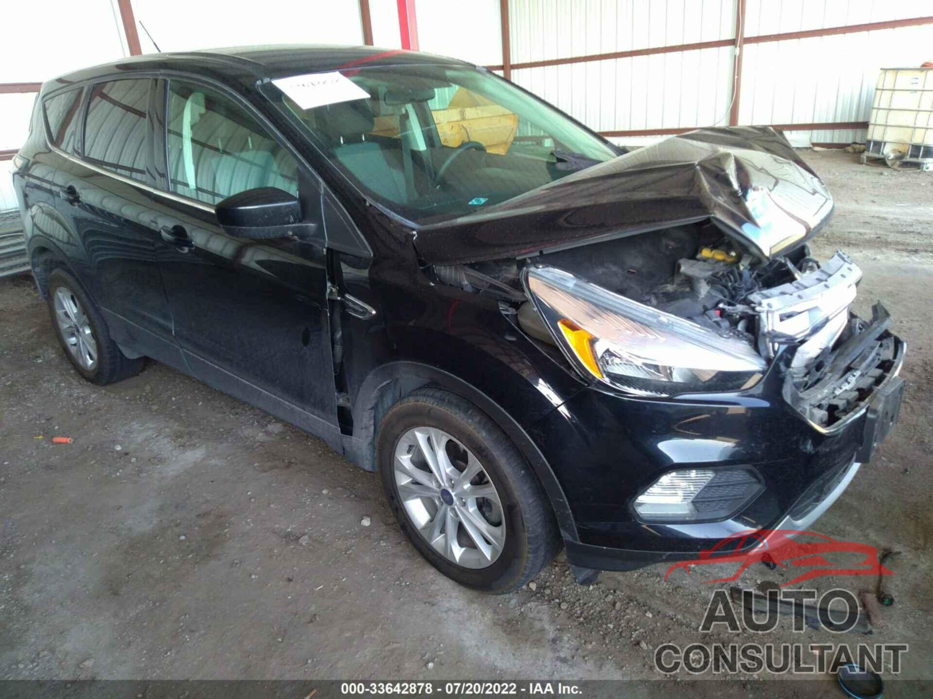 FORD ESCAPE 2017 - 1FMCU0GD2HUA81710
