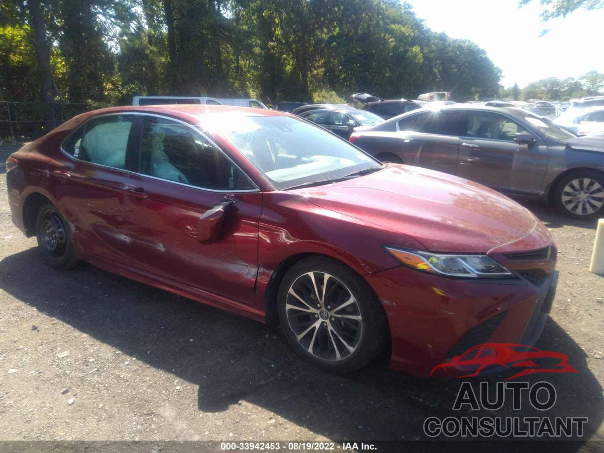 TOYOTA CAMRY 2018 - 4T1B11HK7JU659023