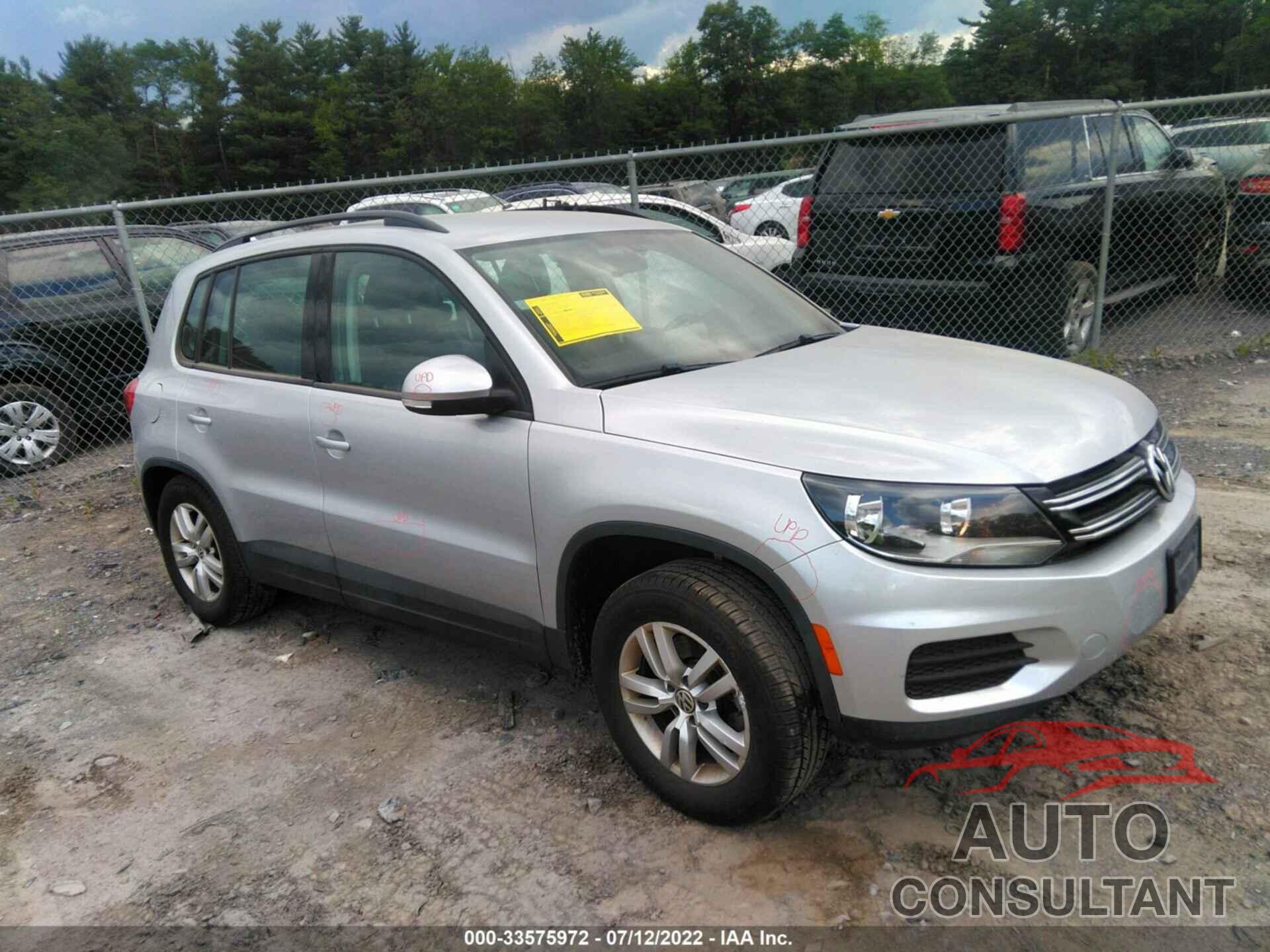 VOLKSWAGEN TIGUAN 2017 - WVGAV7AX0HK019637