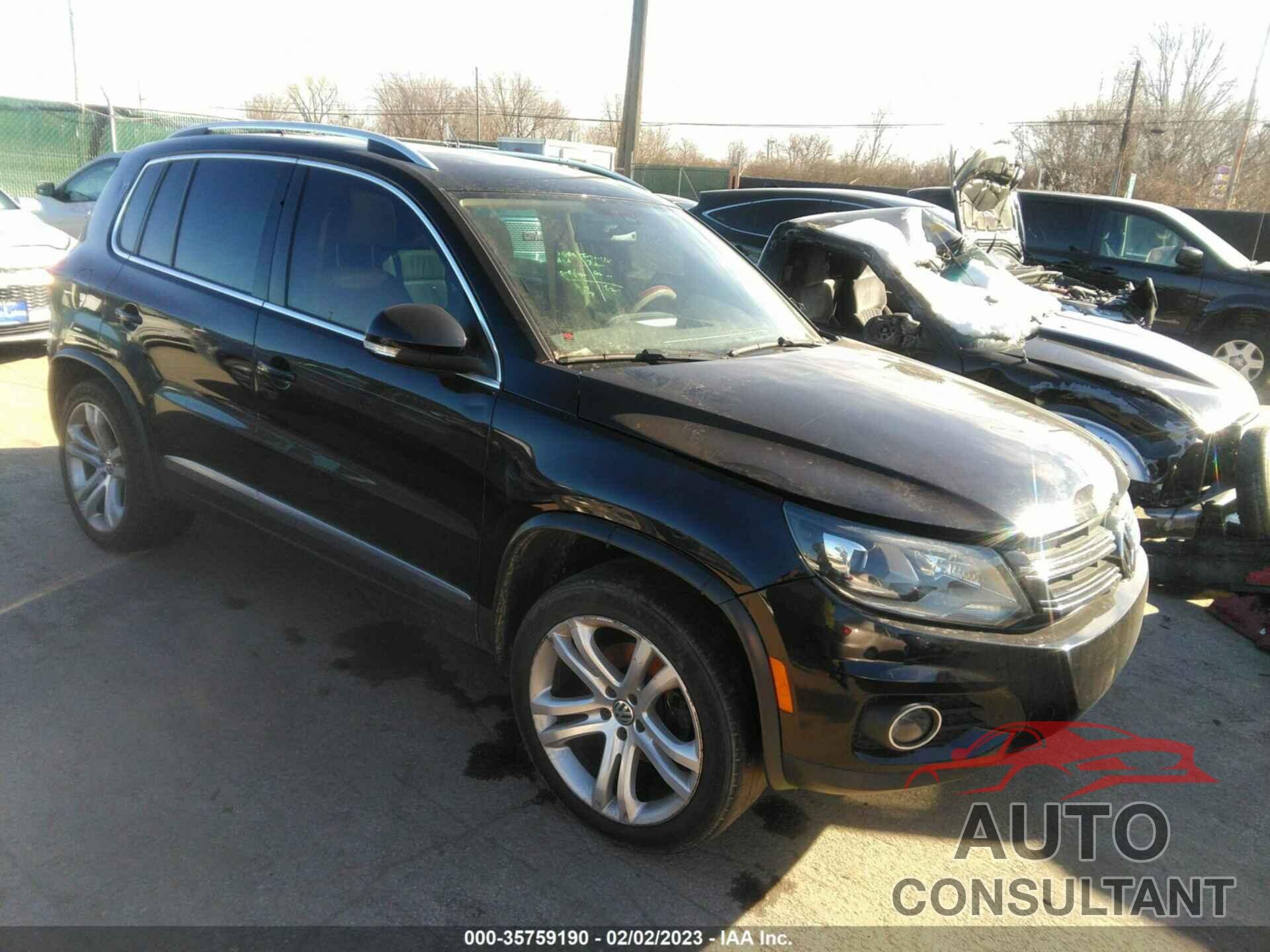 VOLKSWAGEN TIGUAN 2016 - WVGBV7AXXGW512513