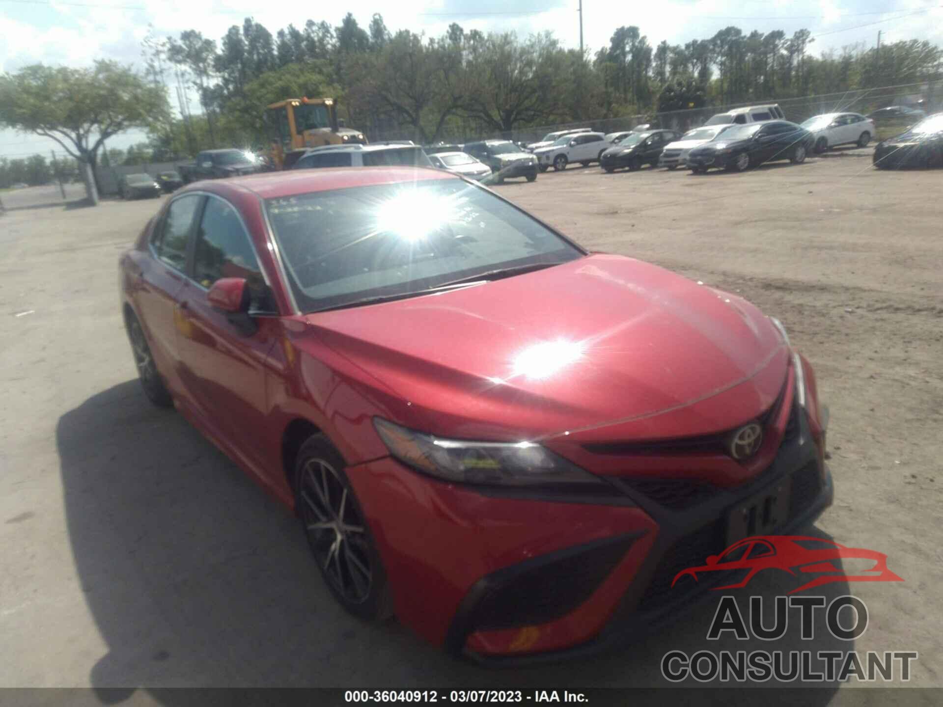 TOYOTA CAMRY 2021 - 4T1G11AK2MU430253