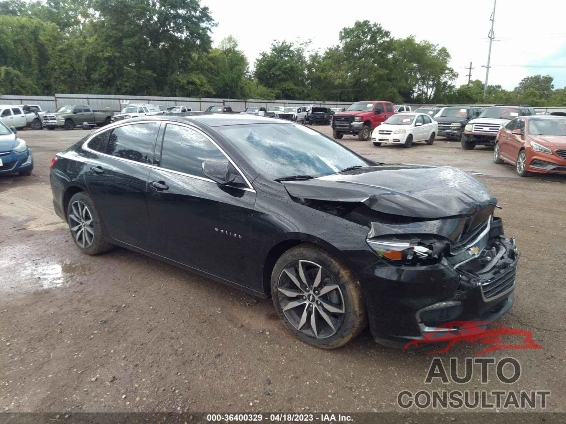 CHEVROLET MALIBU 2018 - 1G1ZD5ST3JF276583