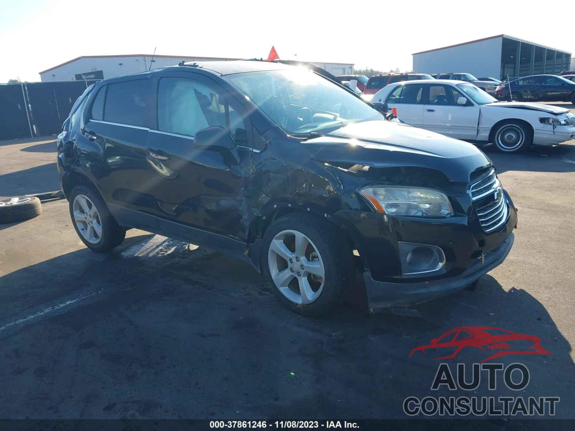 CHEVROLET TRAX 2015 - 3GNCJNSB5FL253629