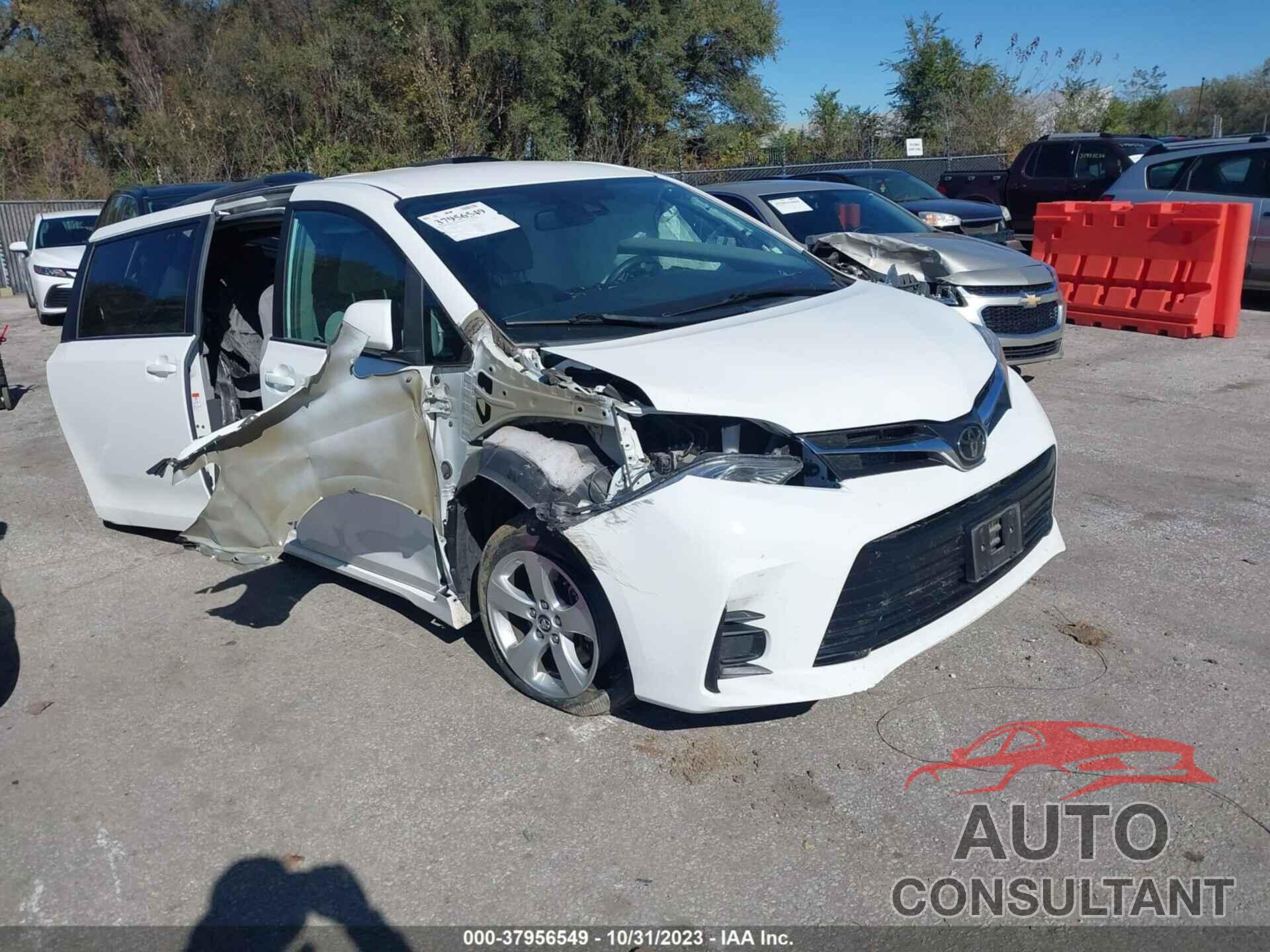 TOYOTA SIENNA 2019 - 5TDKZ3DC5KS995041