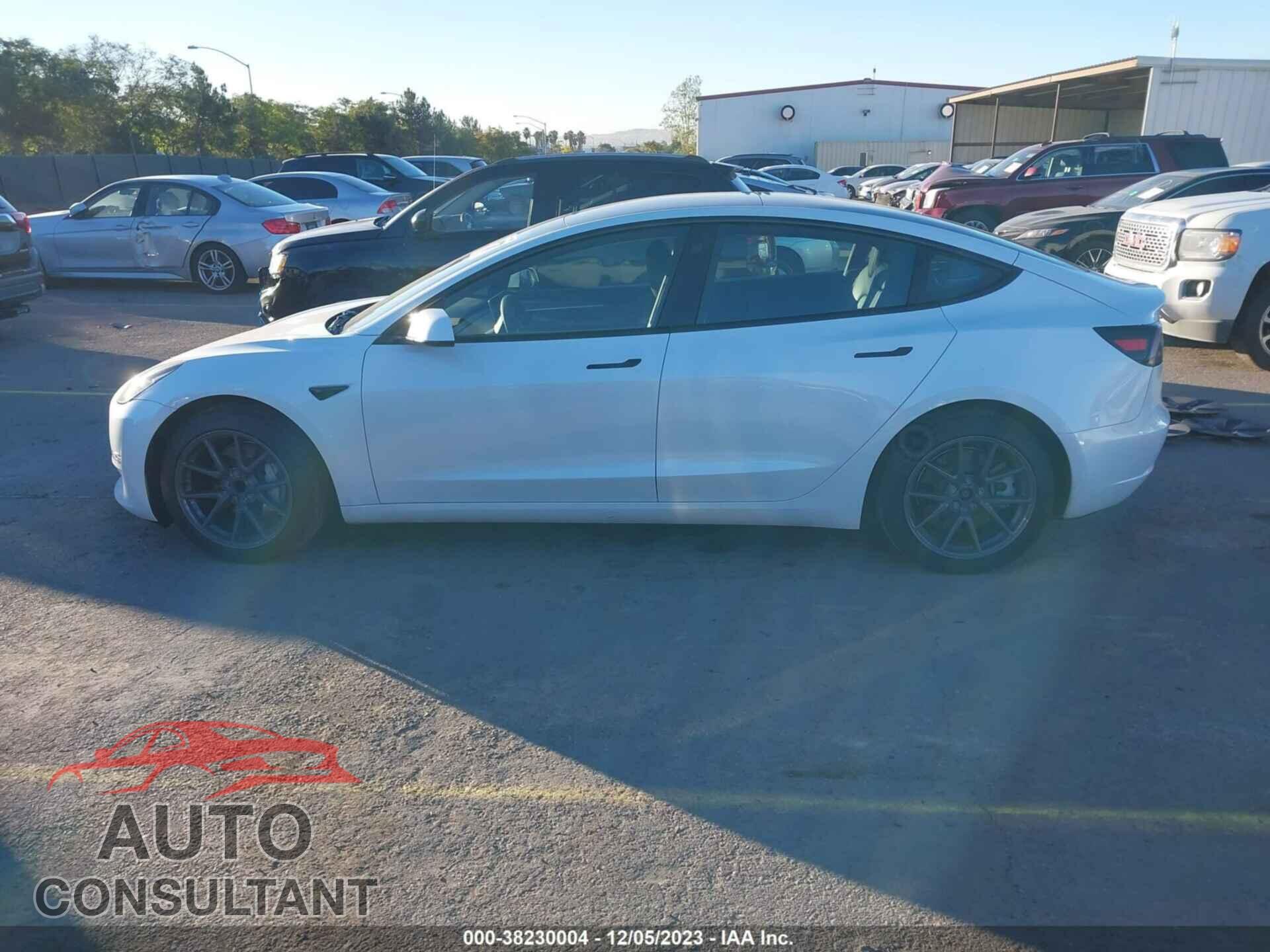 TESLA MODEL 3 2023 - 5YJ3E1EA6PF606081