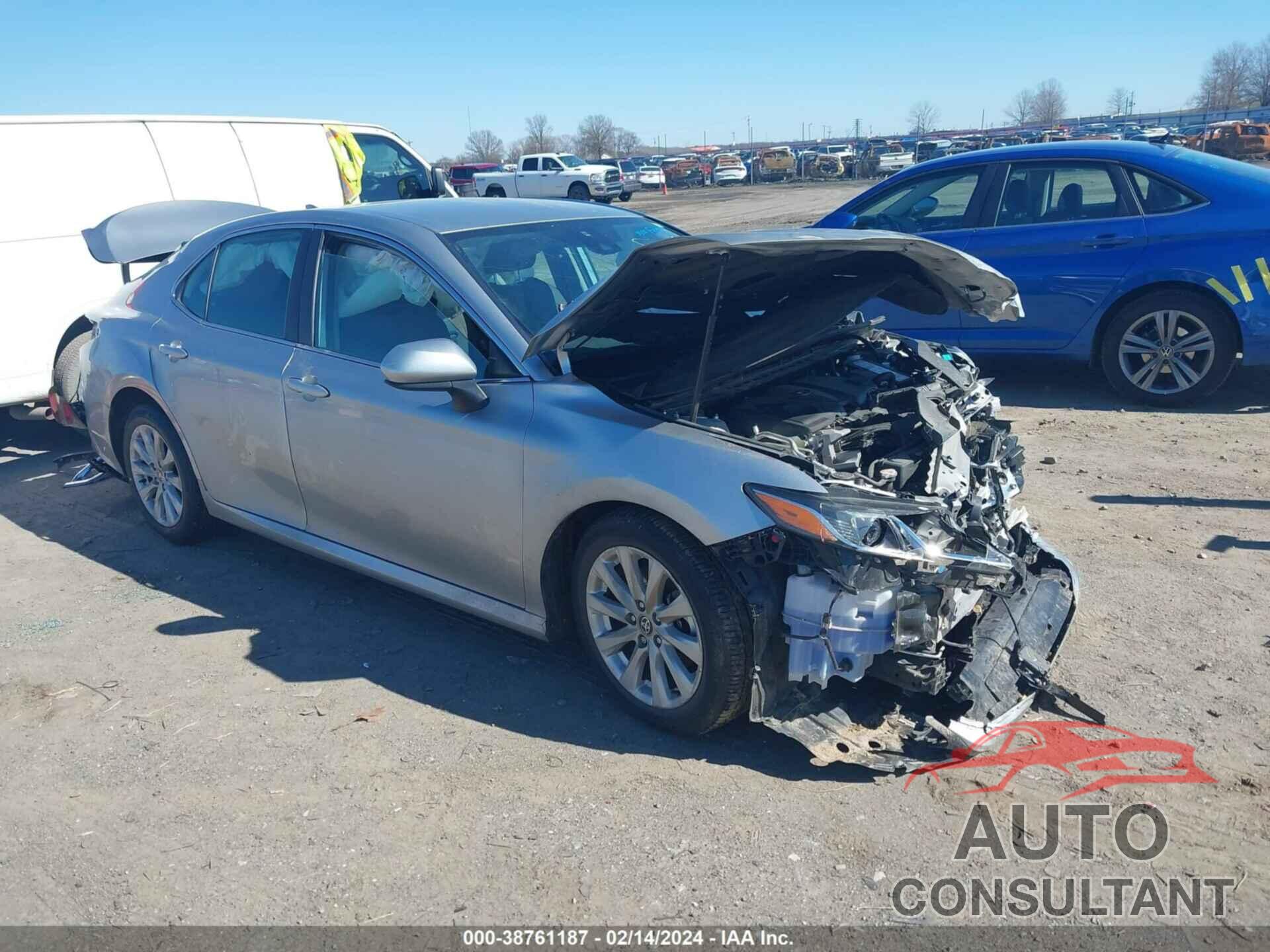 TOYOTA CAMRY 2020 - 4T1C11AK3LU975326