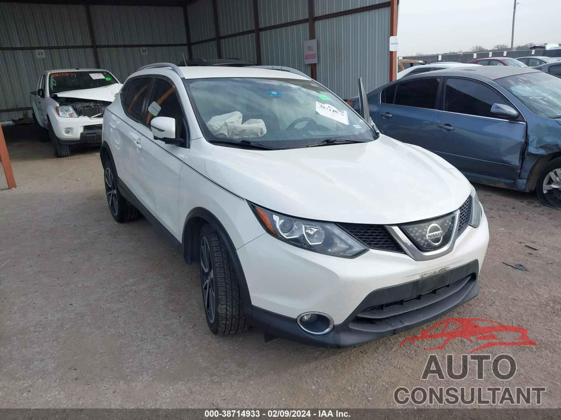 NISSAN ROGUE SPORT 2018 - JN1BJ1CP8JW157605