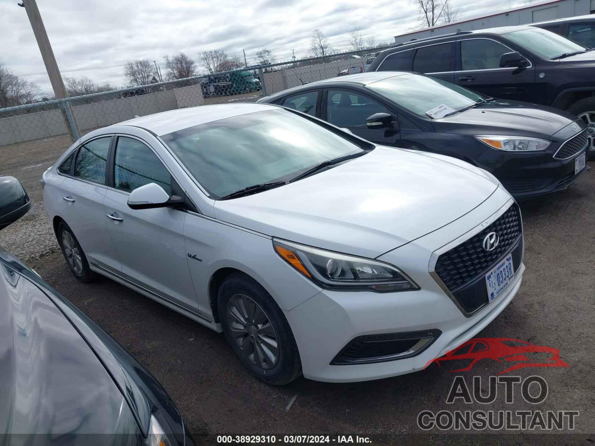 HYUNDAI SONATA 2017 - KMHE24L1XHA044004