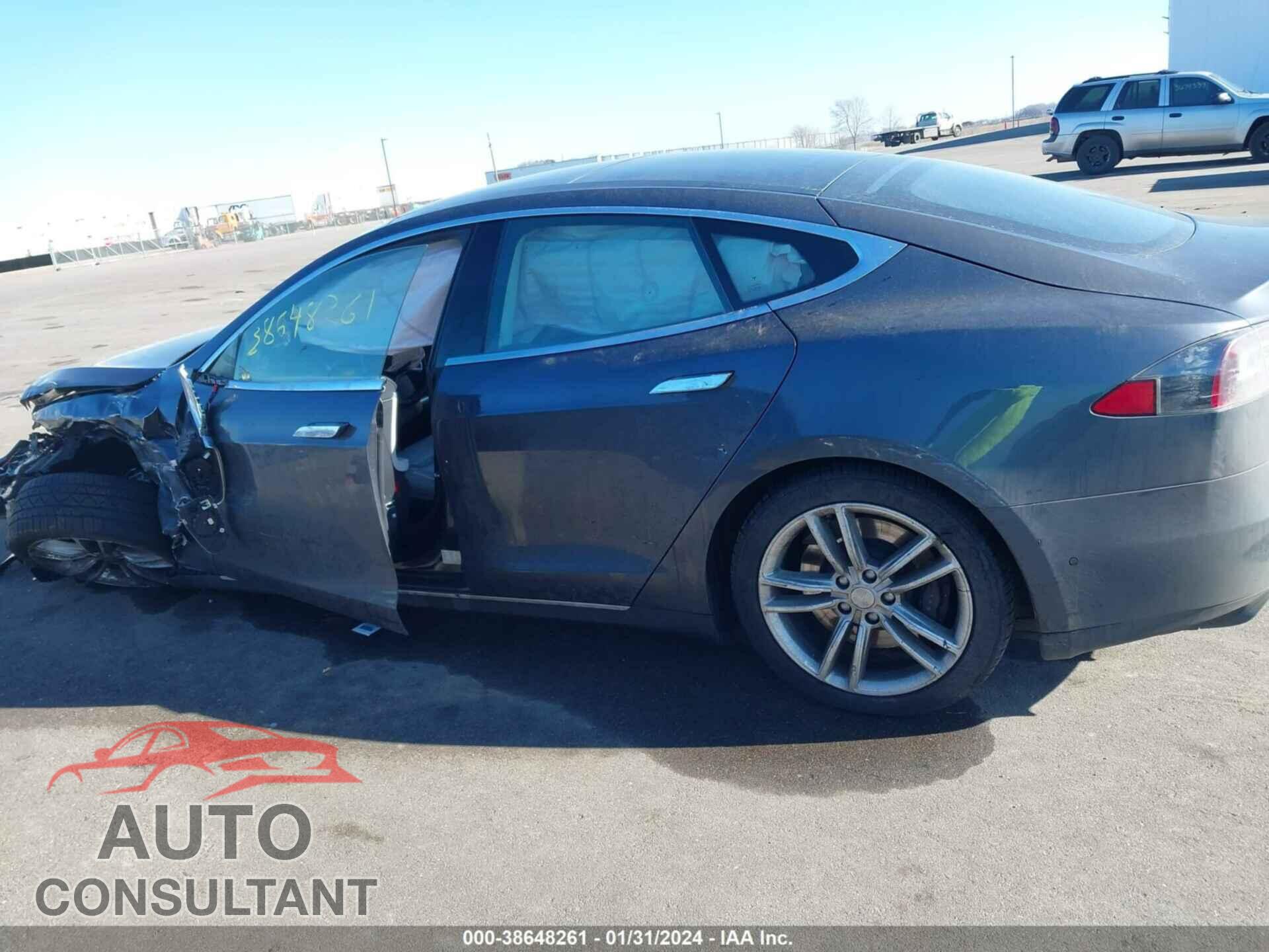 TESLA MODEL S 2016 - 5YJSA1E21GF127812