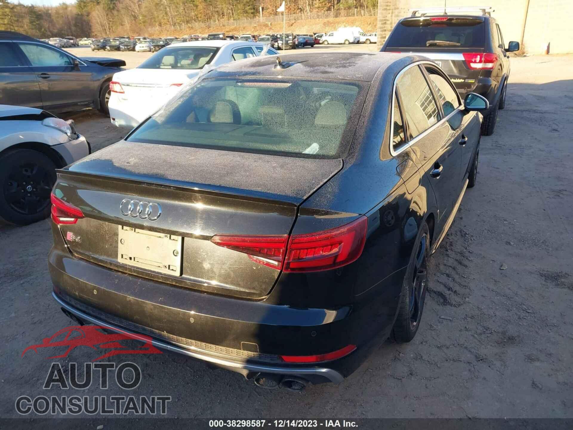 AUDI S4 2018 - WAUC4AF4XJA007743