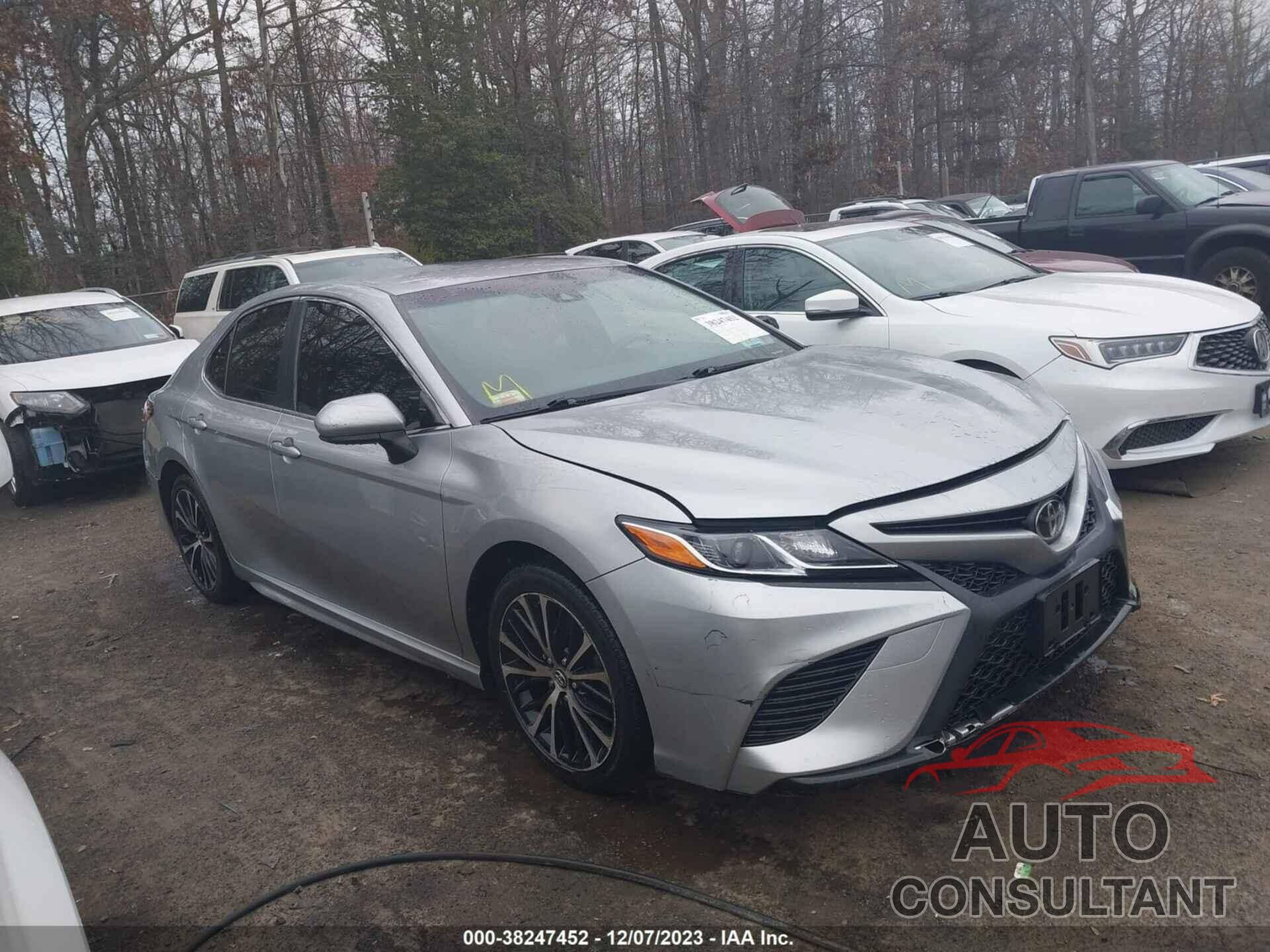 TOYOTA CAMRY 2018 - JTNB11HK8J3009770