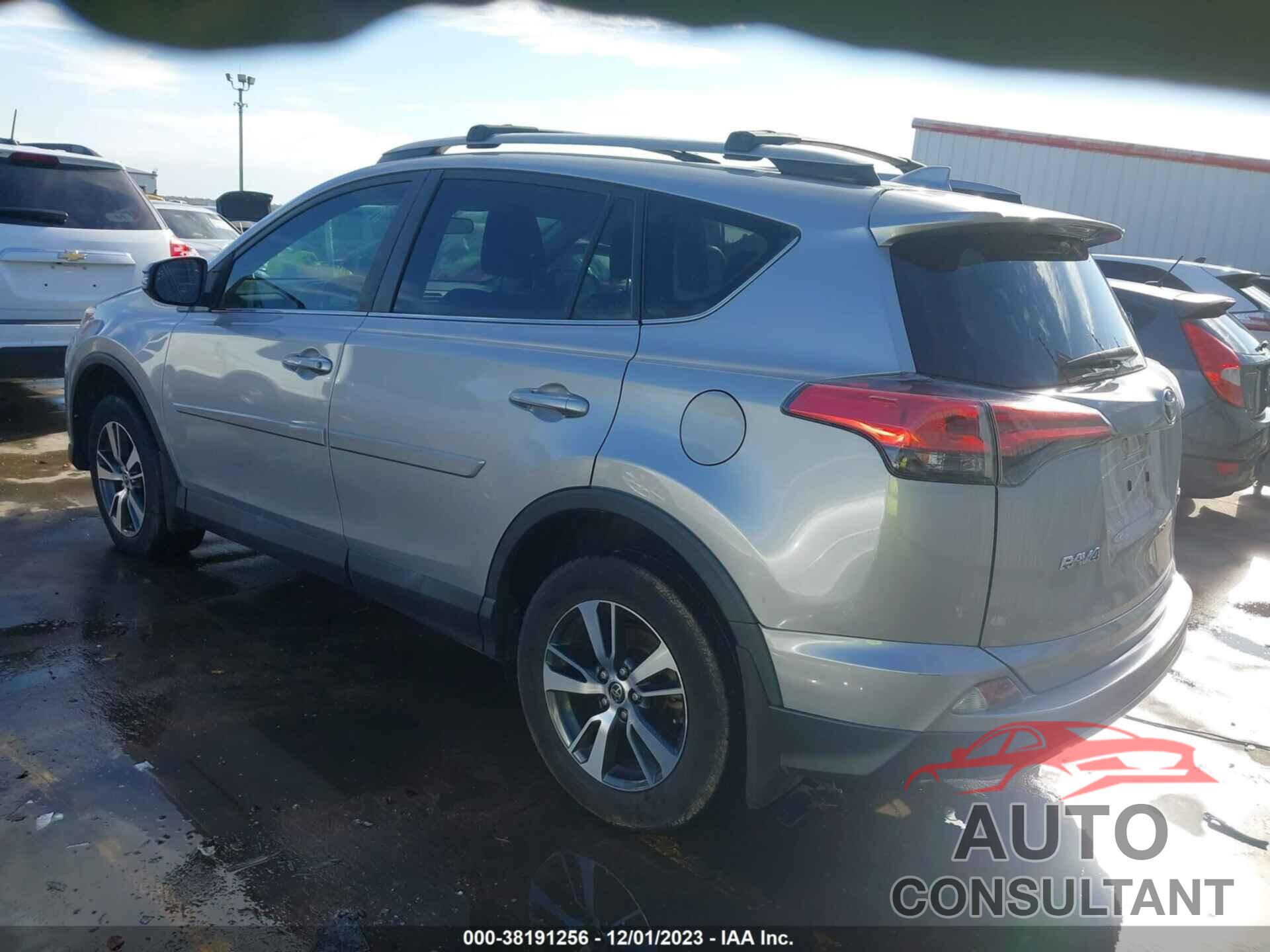 TOYOTA RAV4 2018 - 2T3WFREV0JW425703