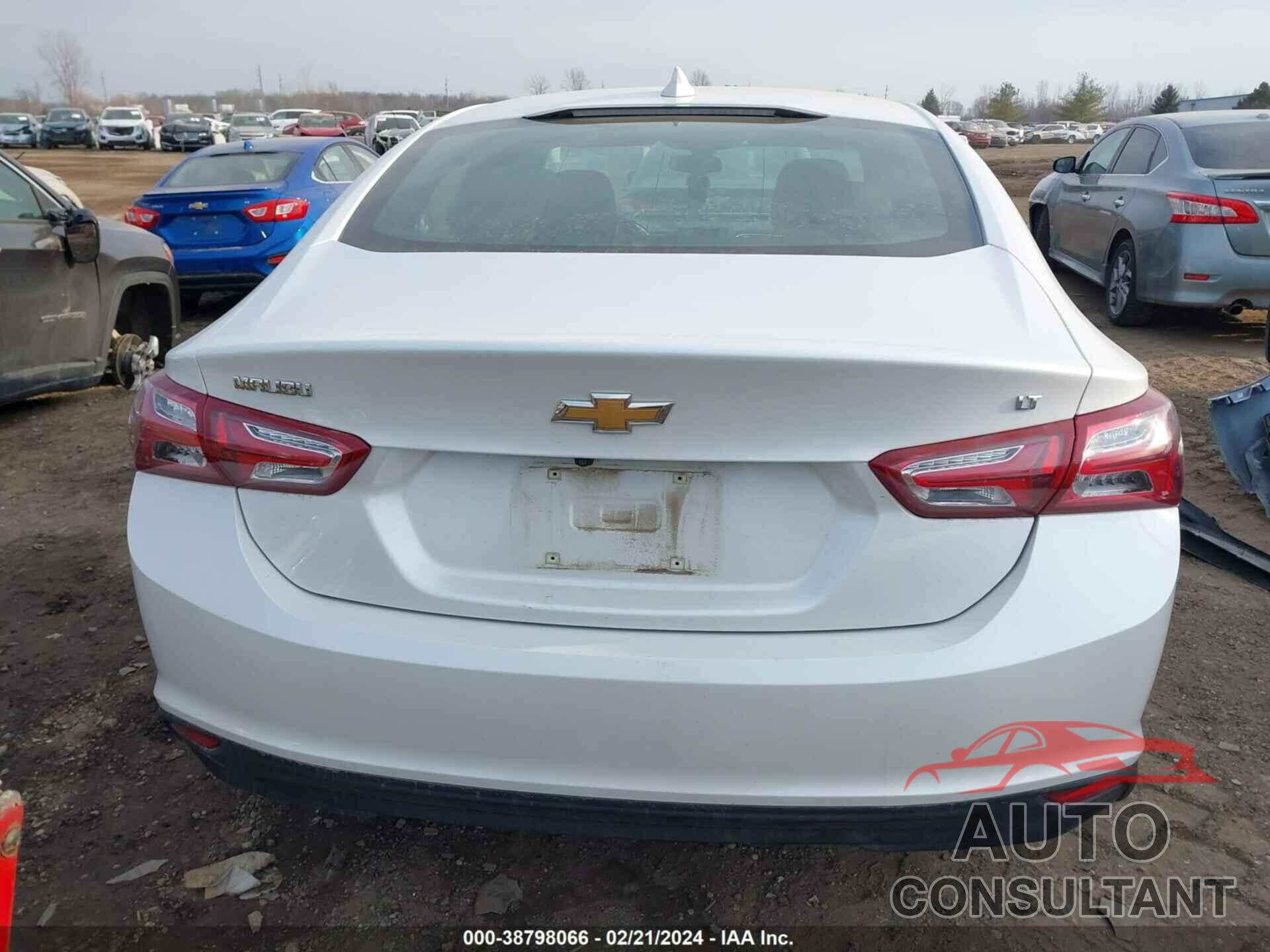 CHEVROLET MALIBU 2019 - 1G1ZD5ST4KF116763