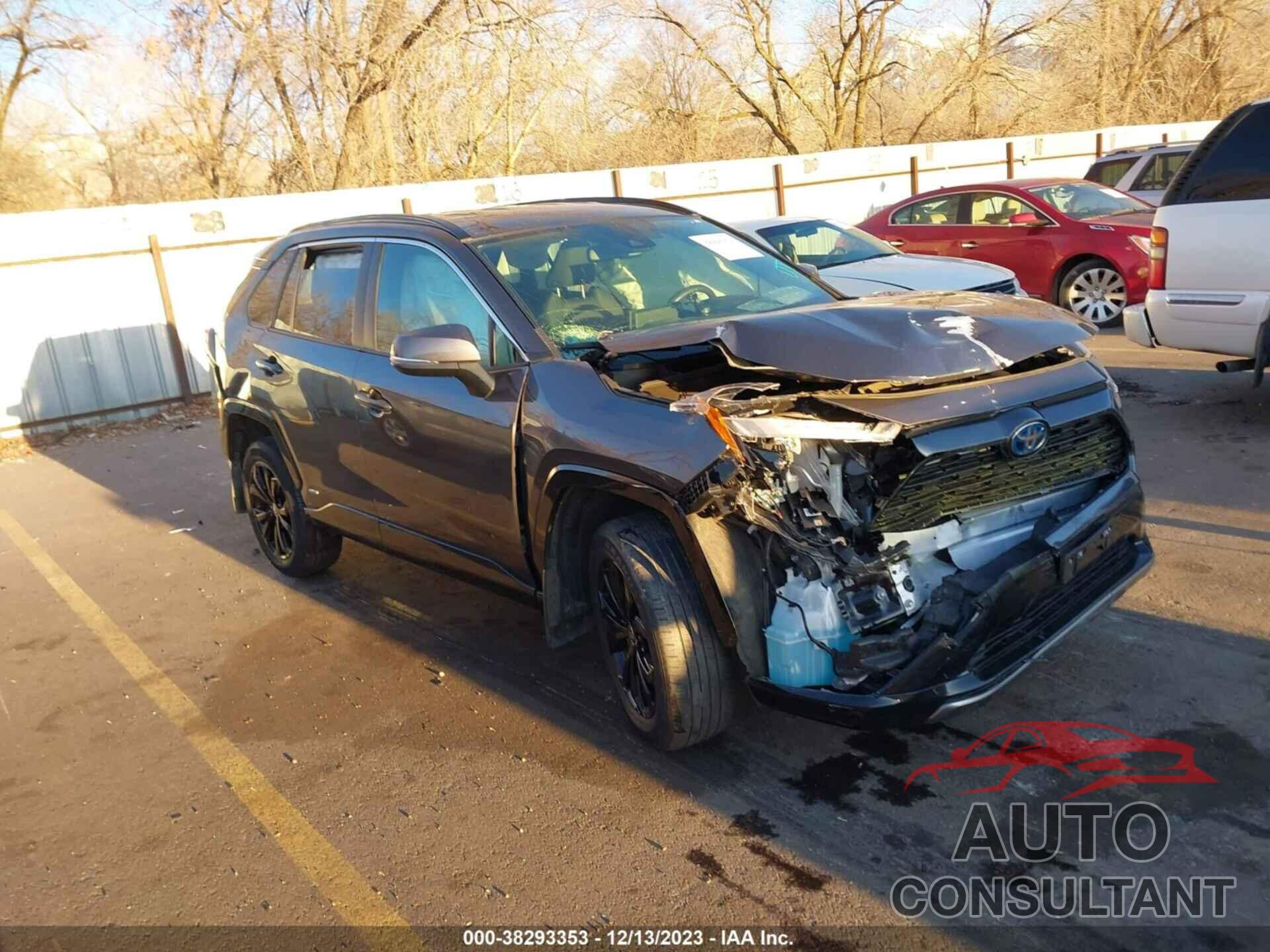 TOYOTA RAV4 2022 - JTM16RFV4NJ021168