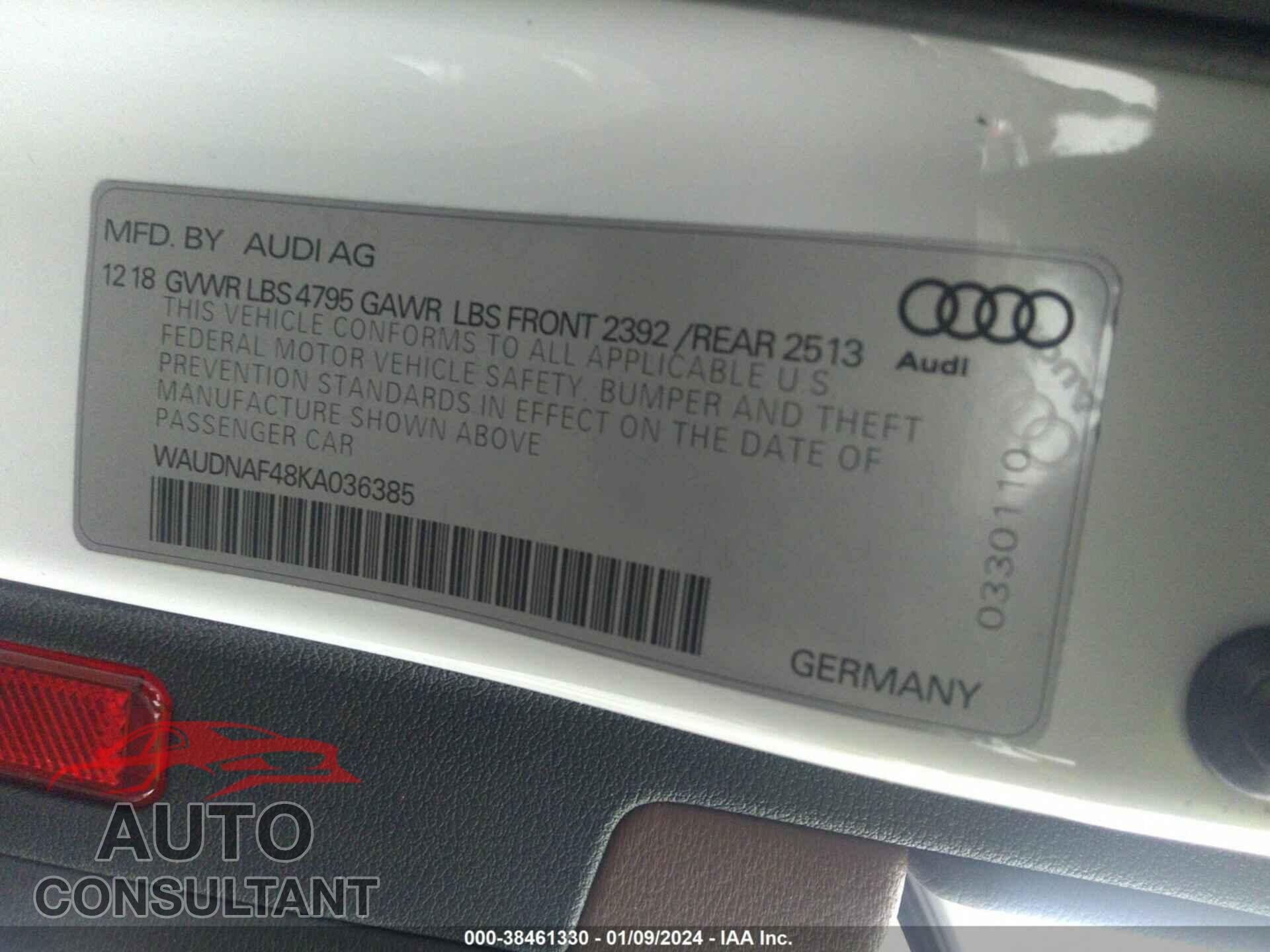 AUDI A4 2019 - WAUDNAF48KA036385