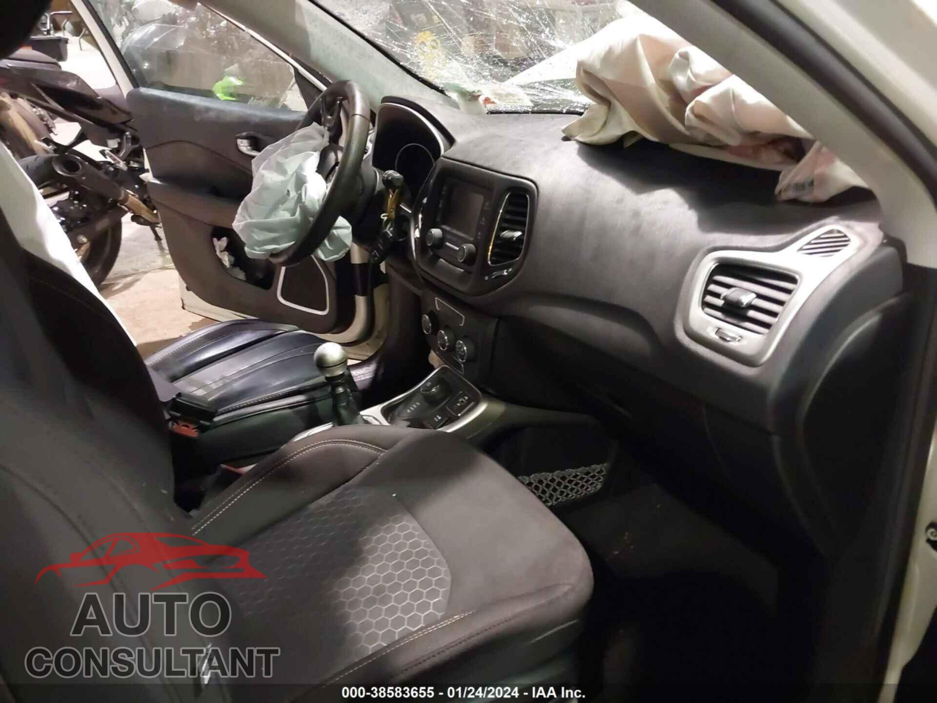 JEEP COMPASS 2017 - 3C4NJDAB9HT642435