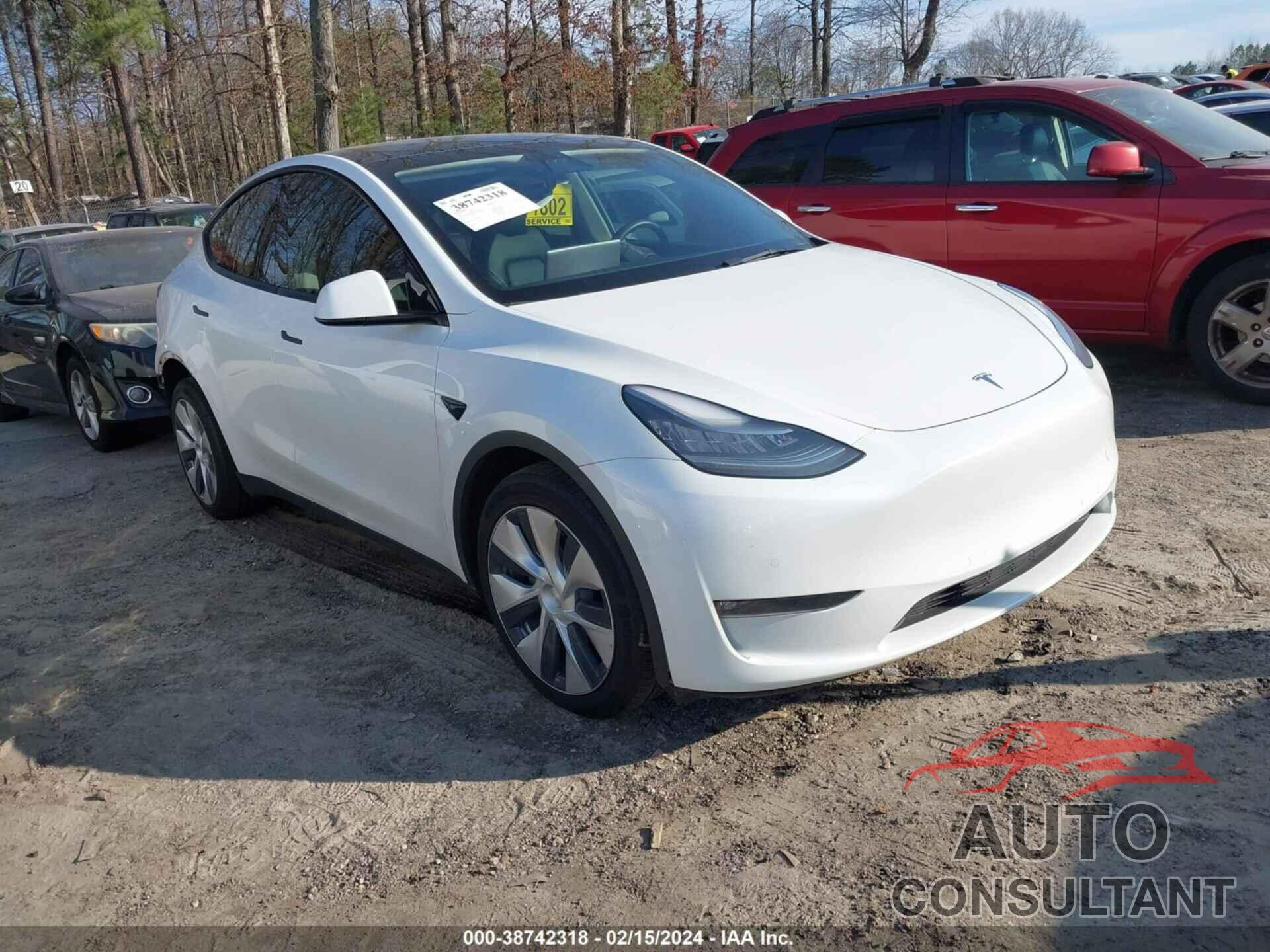 TESLA MODEL Y 2021 - 5YJYGDEEXMF176765