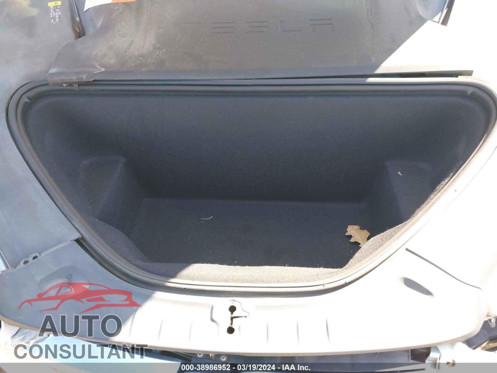 TESLA MODEL S 2017 - 5YJSA1E10HF231085