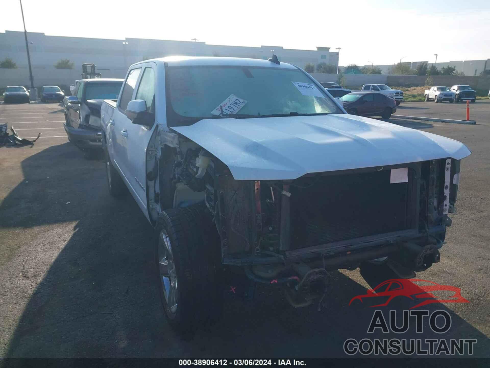 CHEVROLET SILVERADO 1500 2018 - 3GCPCREC9JG389036