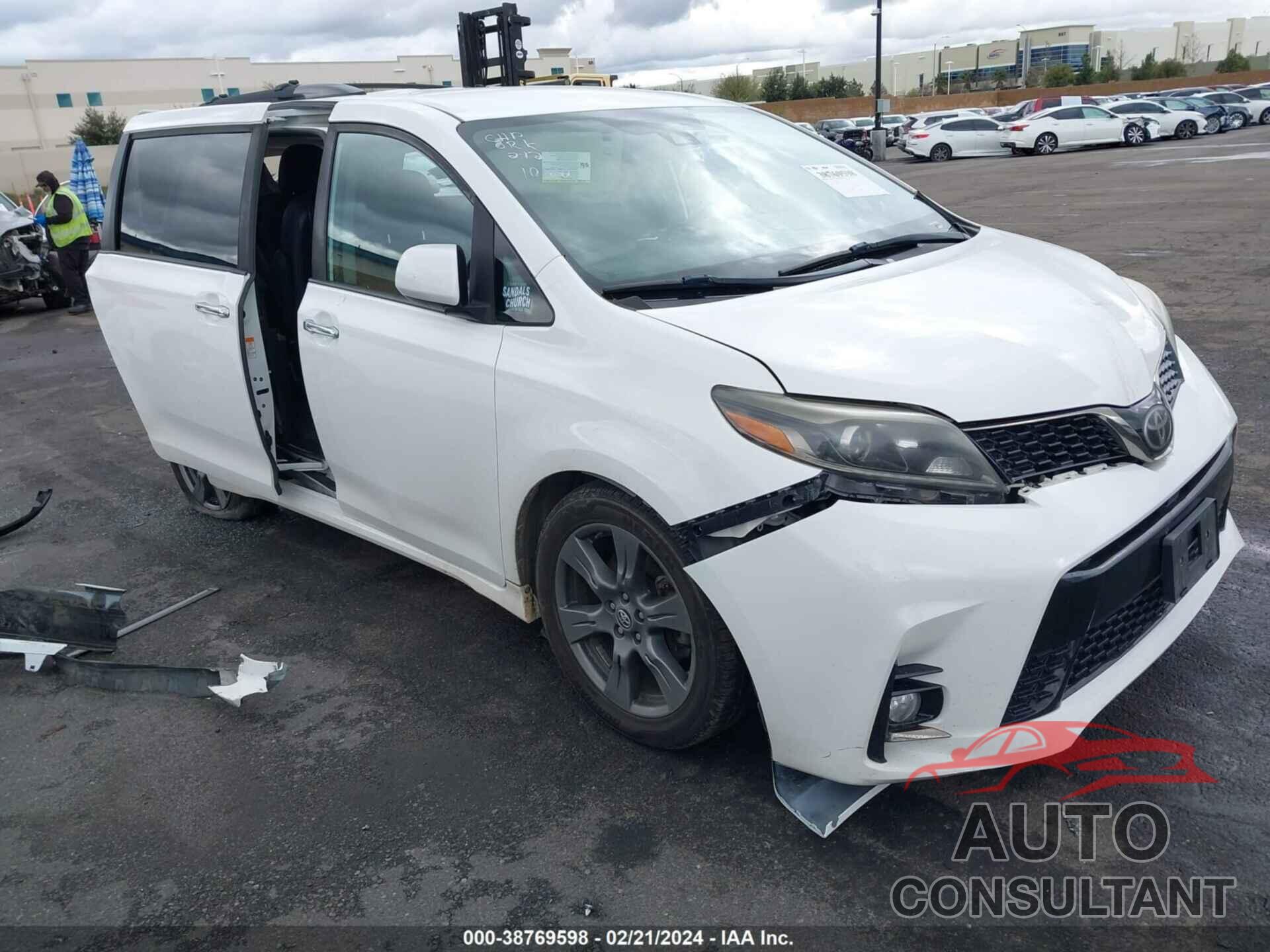 TOYOTA SIENNA 2019 - 5TDXZ3DC0KS001062