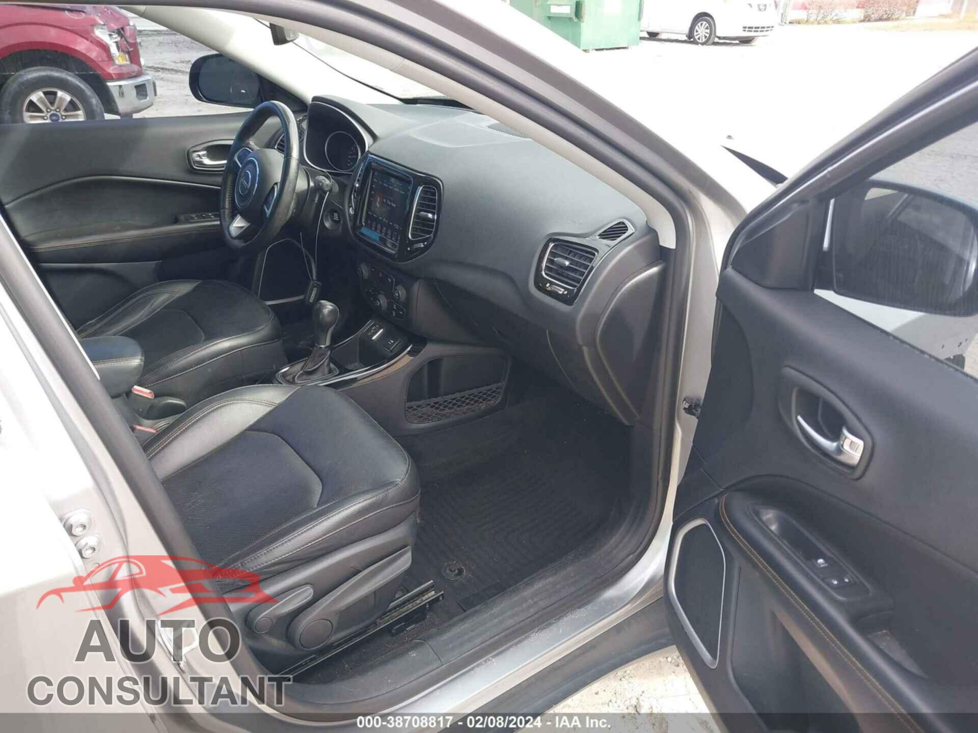 JEEP COMPASS 2019 - 3C4NJCCB2KT664615