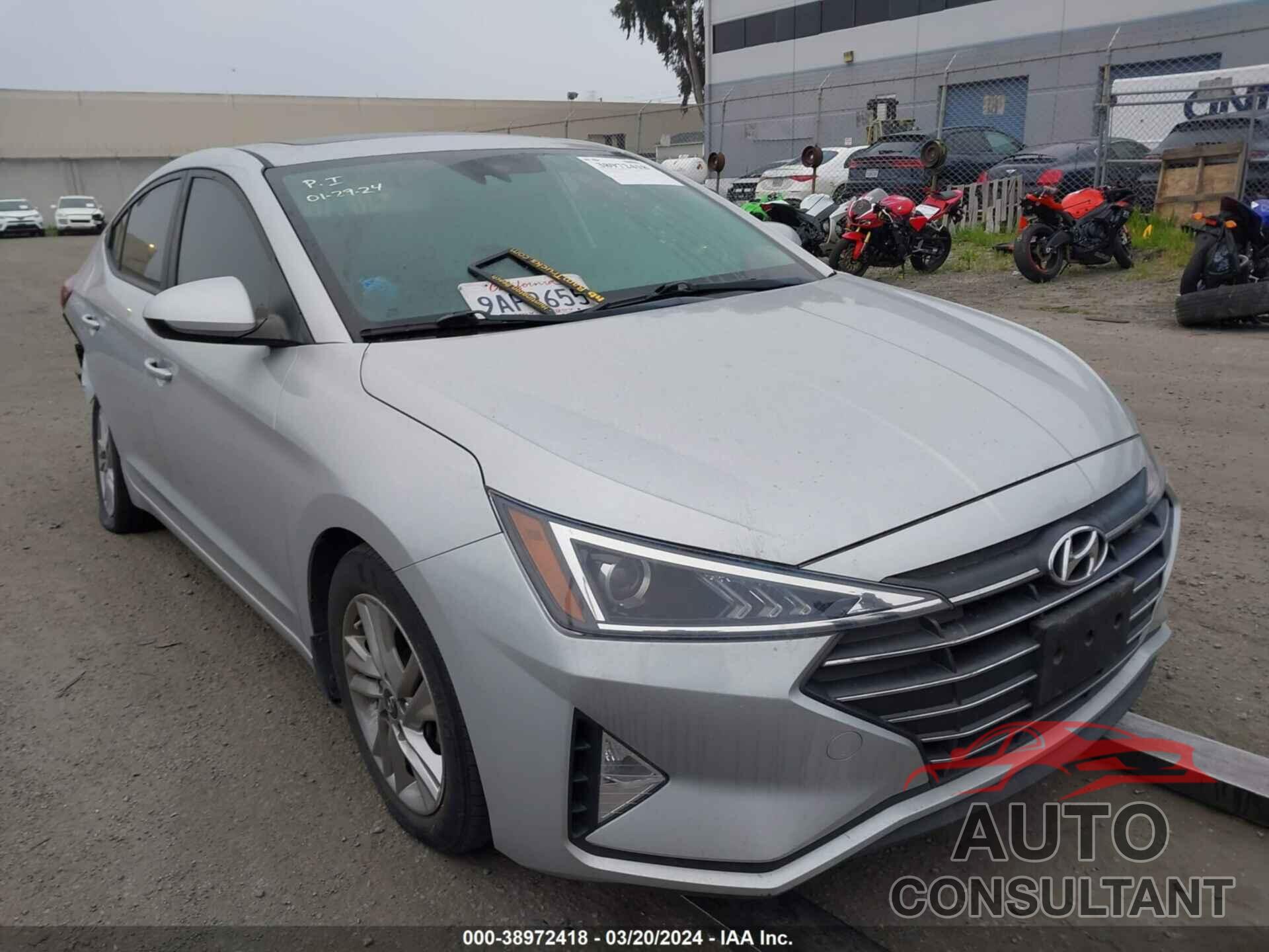 HYUNDAI ELANTRA 2019 - KMHD84LF3KU887201