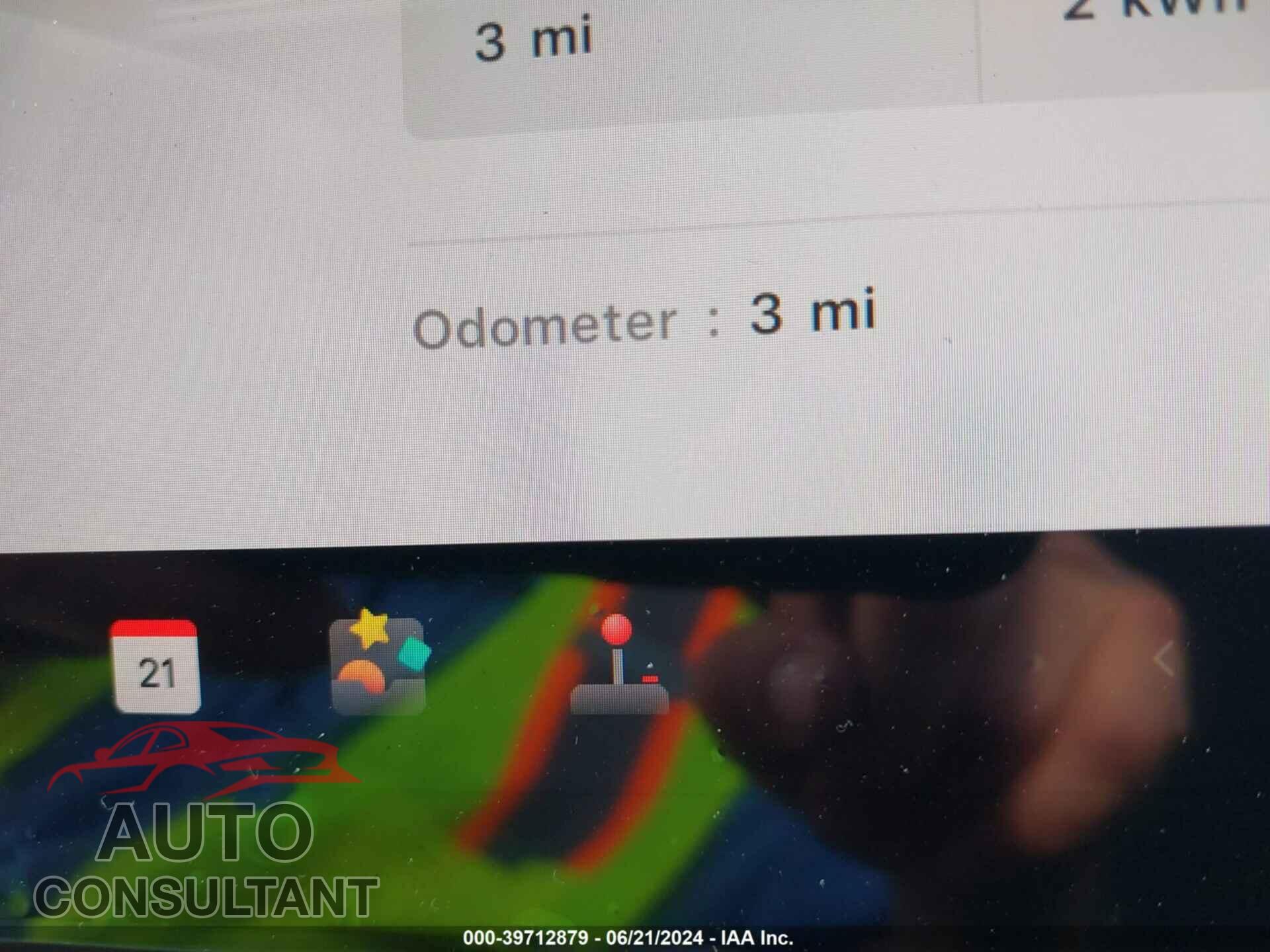 TESLA MODEL 3 2024 - 5YJ3E1EA8RF752386