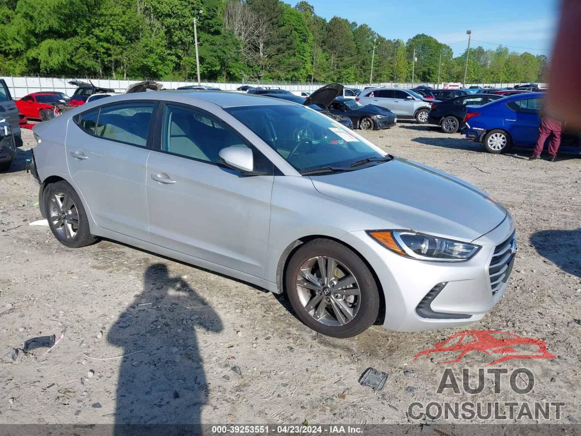 HYUNDAI ELANTRA 2018 - 5NPD84LF5JH366610