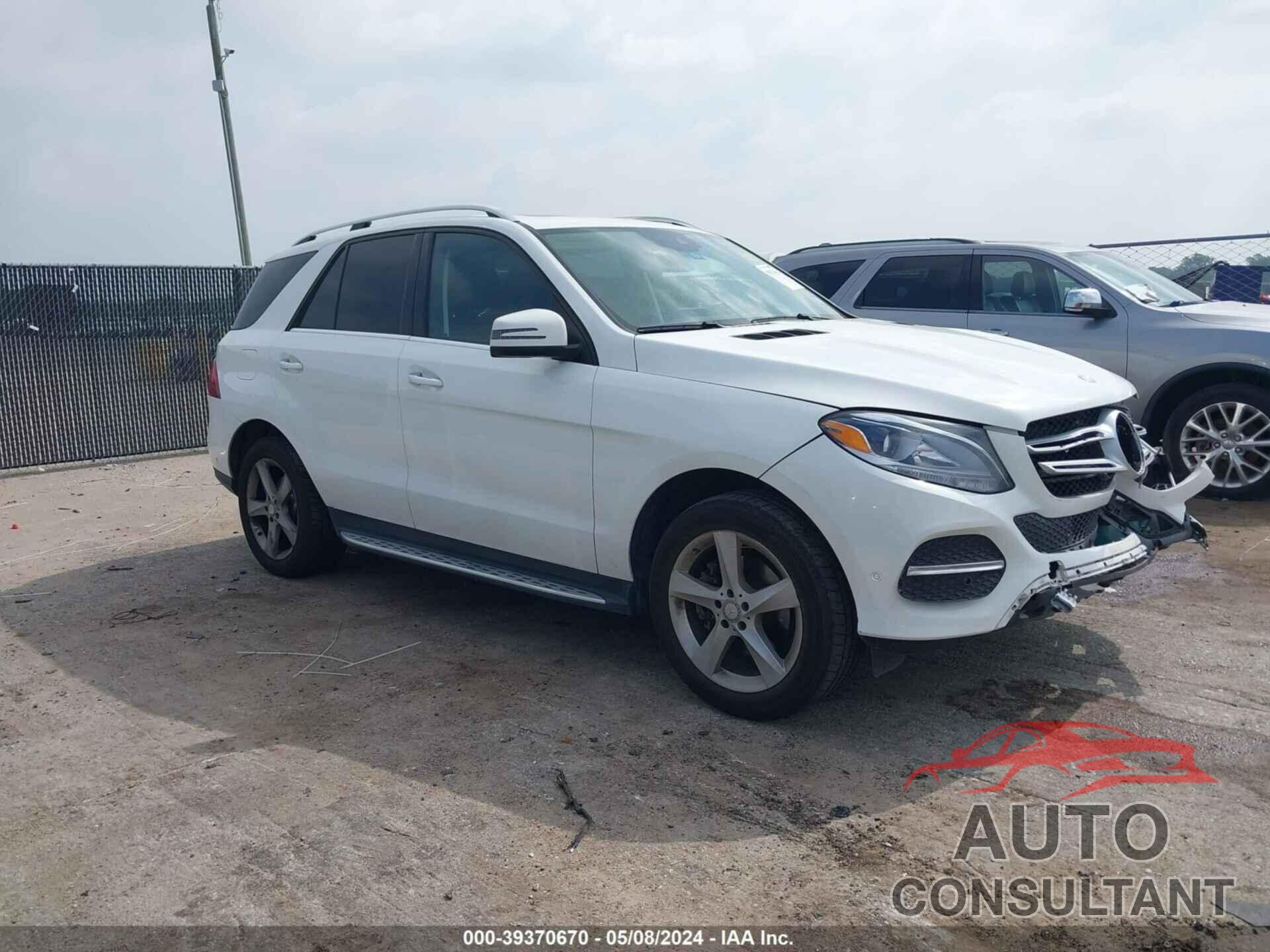 MERCEDES-BENZ GLE 2016 - 4JGDA5JB2GA760099