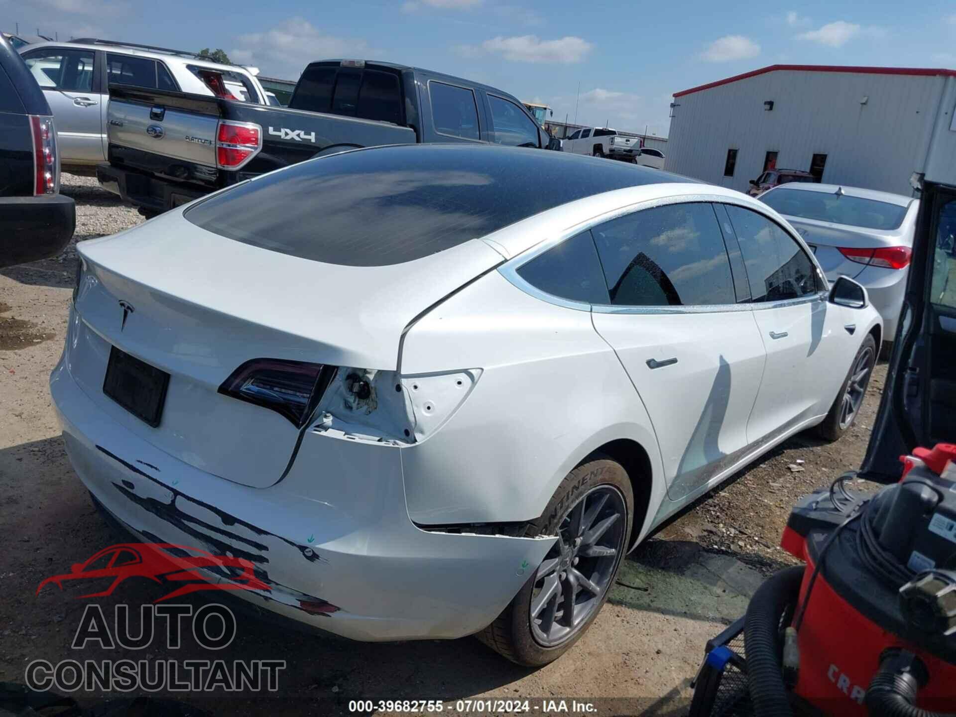 TESLA MODEL 3 2020 - 5YJ3E1EA0LF658946