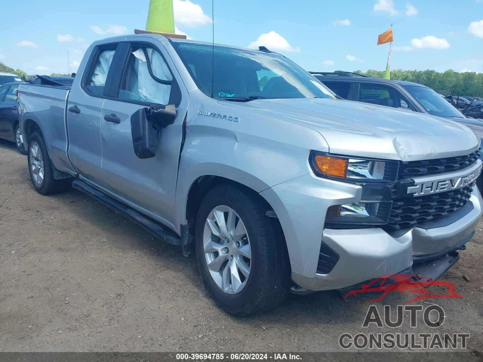 CHEVROLET SILVERADO 1500 2019 - 1GCRYBEH3KZ408243