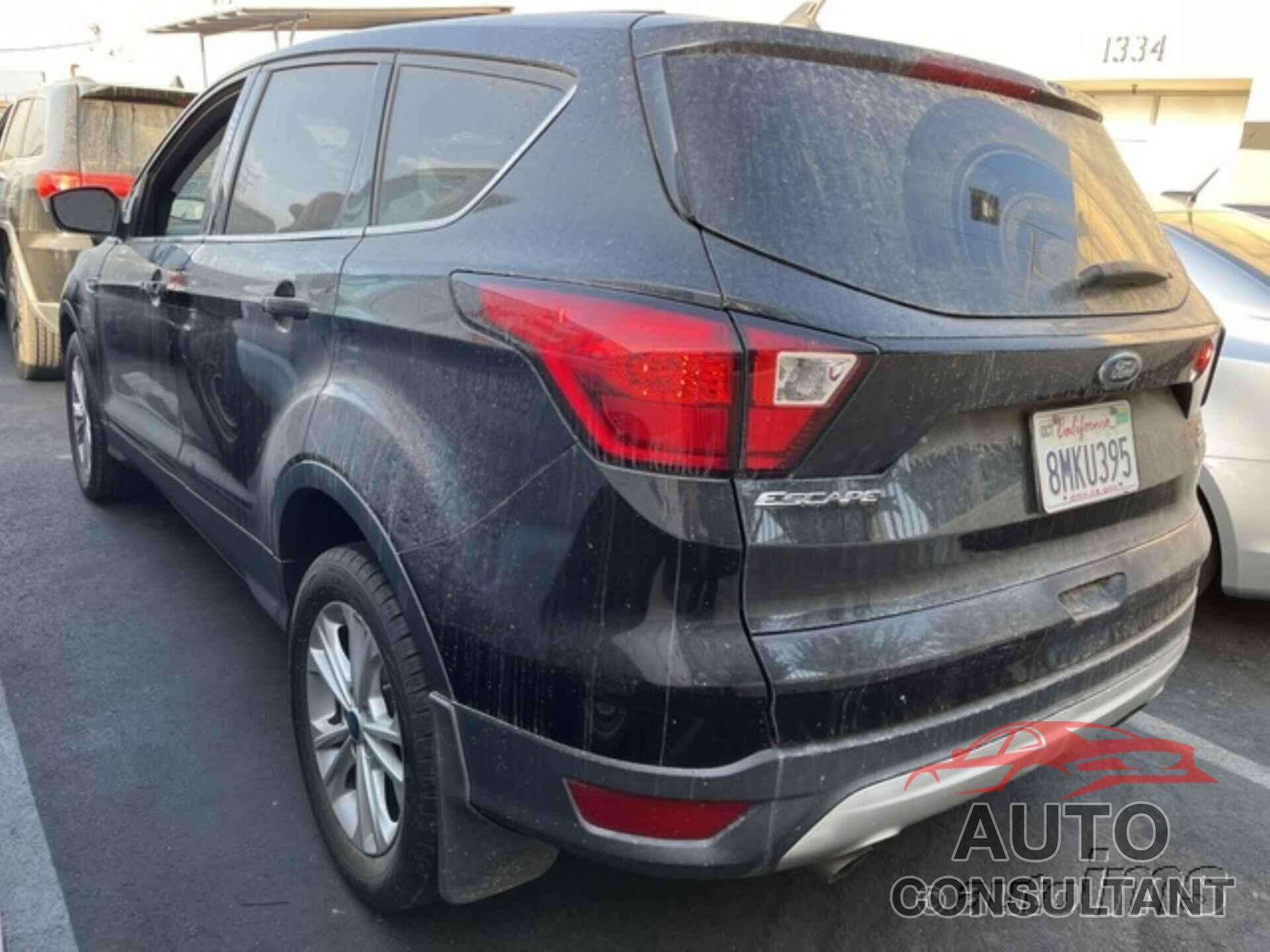 FORD ESCAPE 2019 - 1FMCU0GDXKUB62719