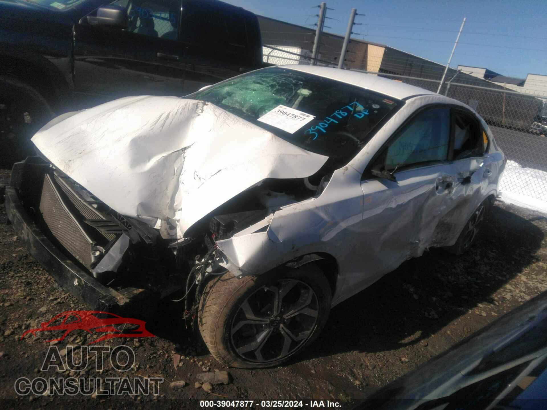 KIA FORTE 2019 - 3KPF24AD1KE081128