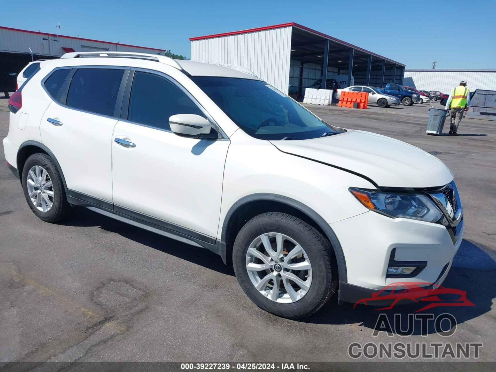 NISSAN ROGUE 2018 - JN8AT2MT5JW457708