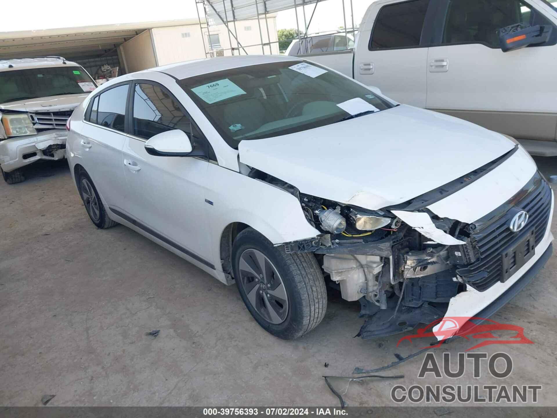 HYUNDAI IONIQ HYBRID 2017 - KMHC75LC3HU048104