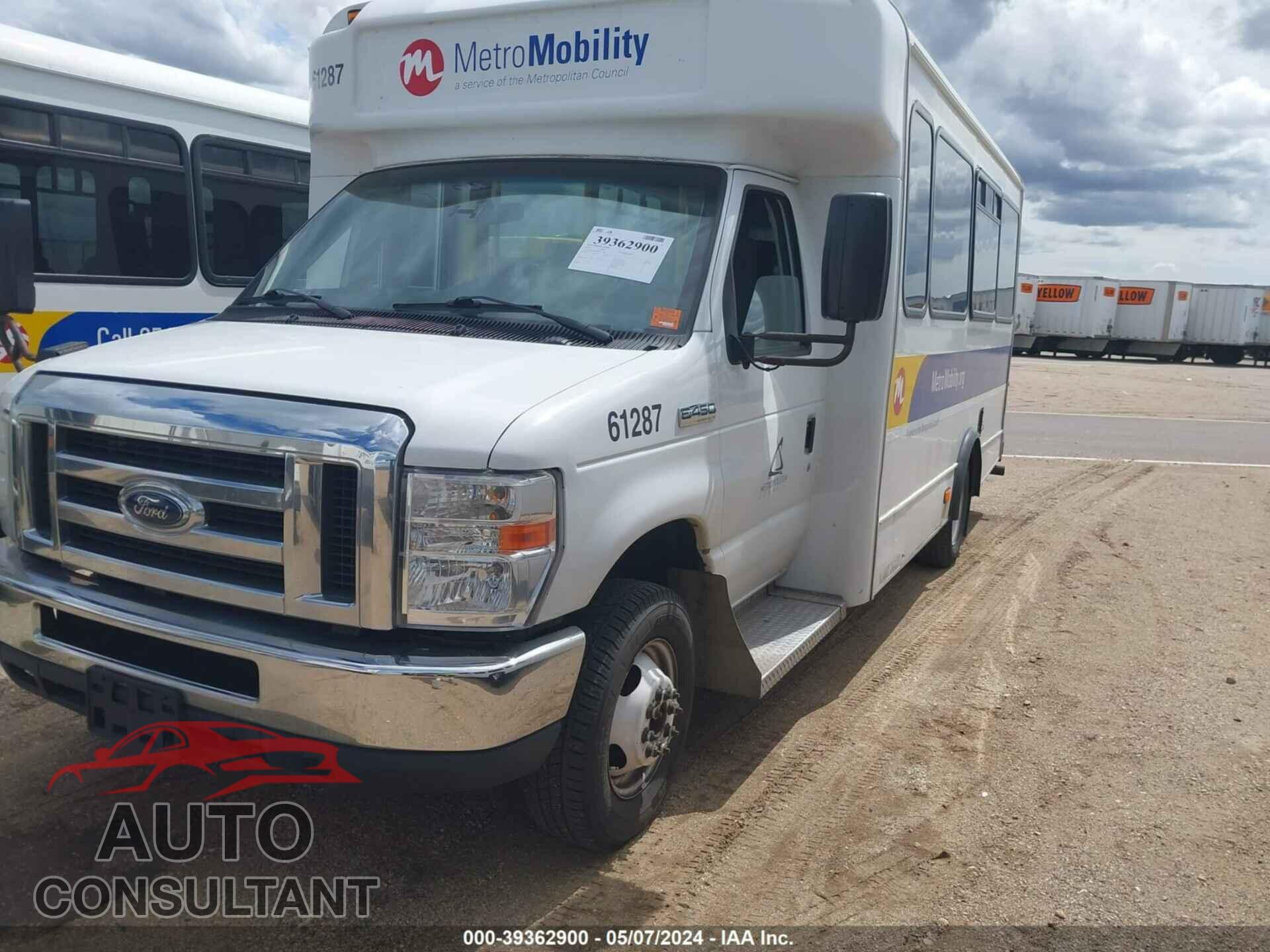 FORD E-450 CUTAWAY 2017 - 1FDFE4FS3HDC35391