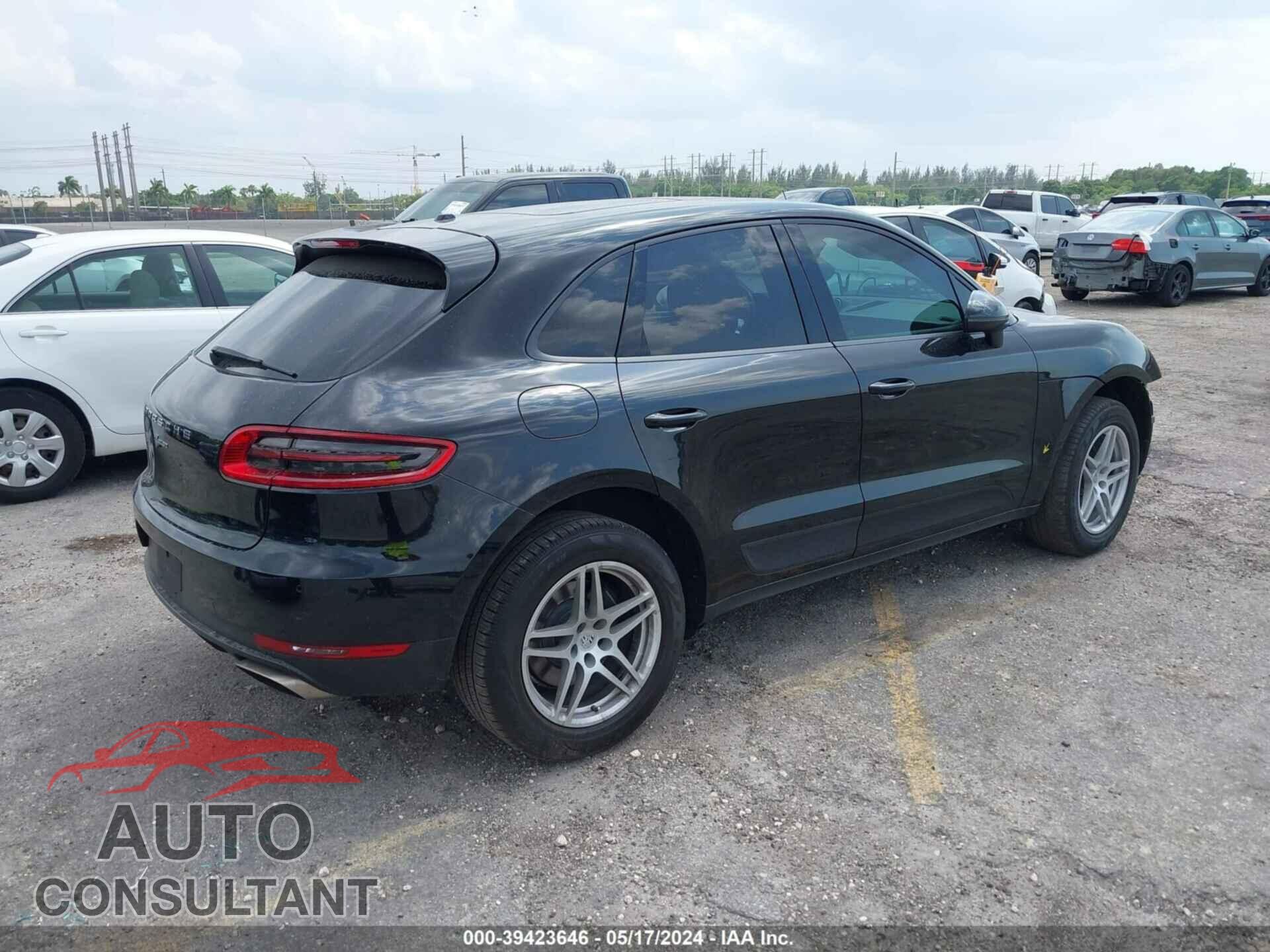 PORSCHE MACAN 2017 - WP1AA2A54HLB00019