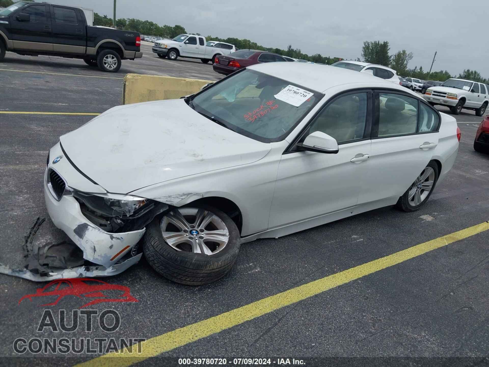 BMW 328I 2016 - WBA8E9G58GNT43384