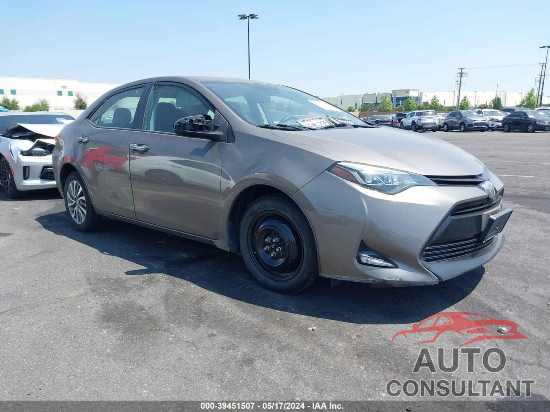 TOYOTA COROLLA 2018 - 5YFBURHE0JP748904